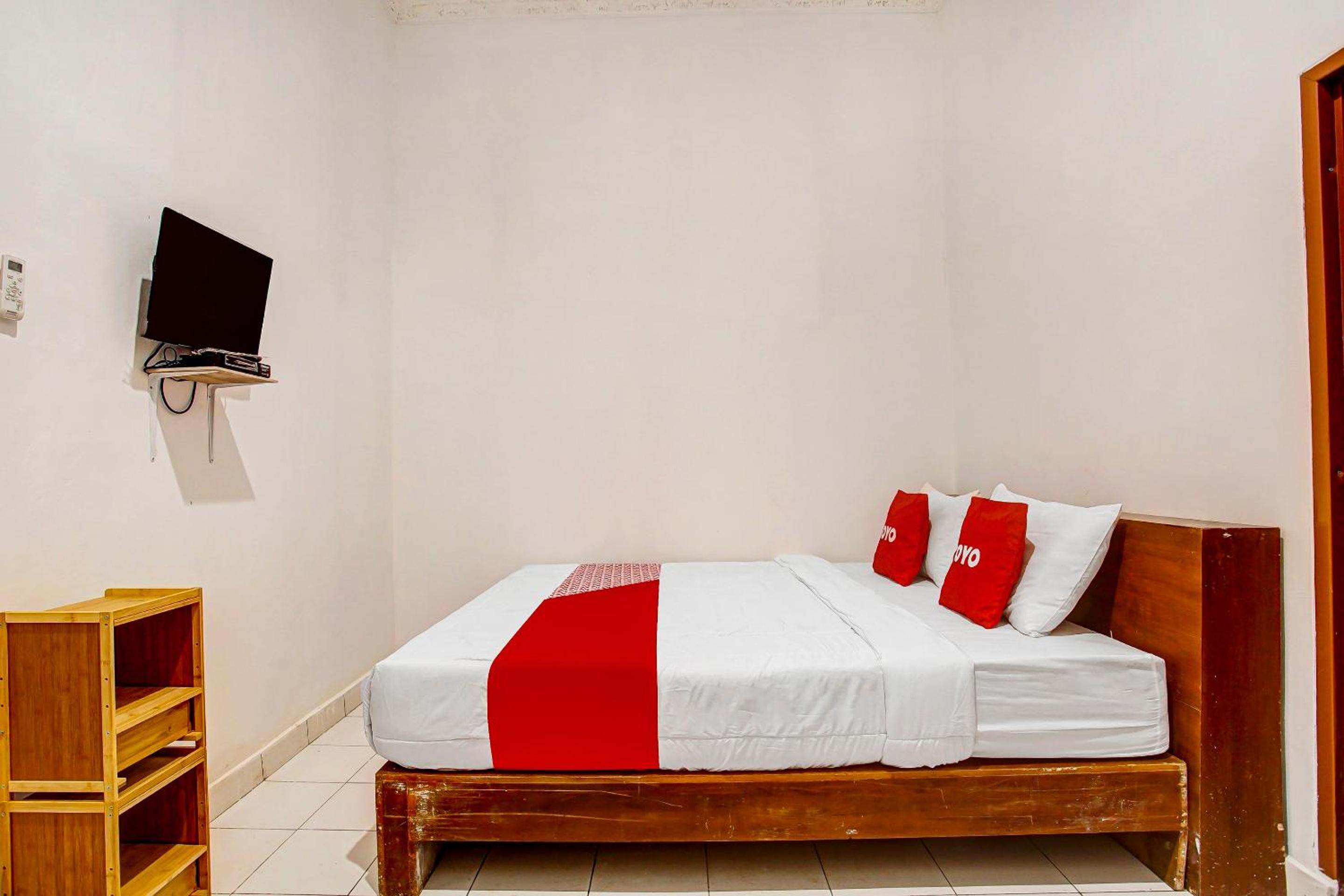 Standard Double Room - Photo 4