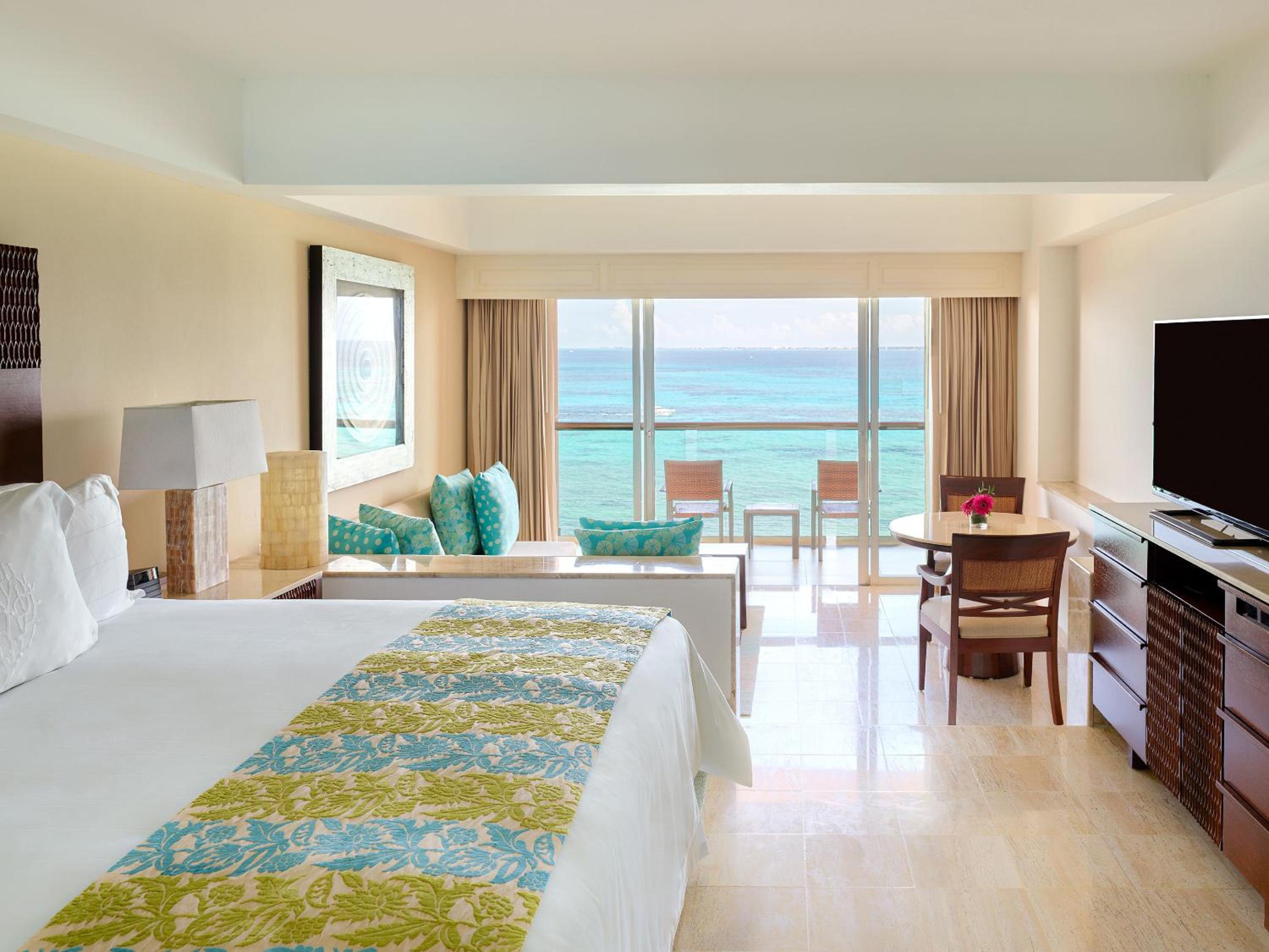 Ocean Front Suite