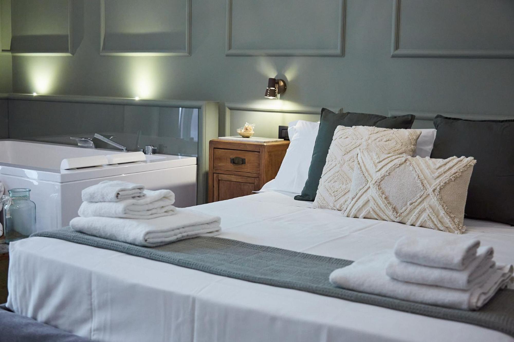 Superior Double Room - Photo 1