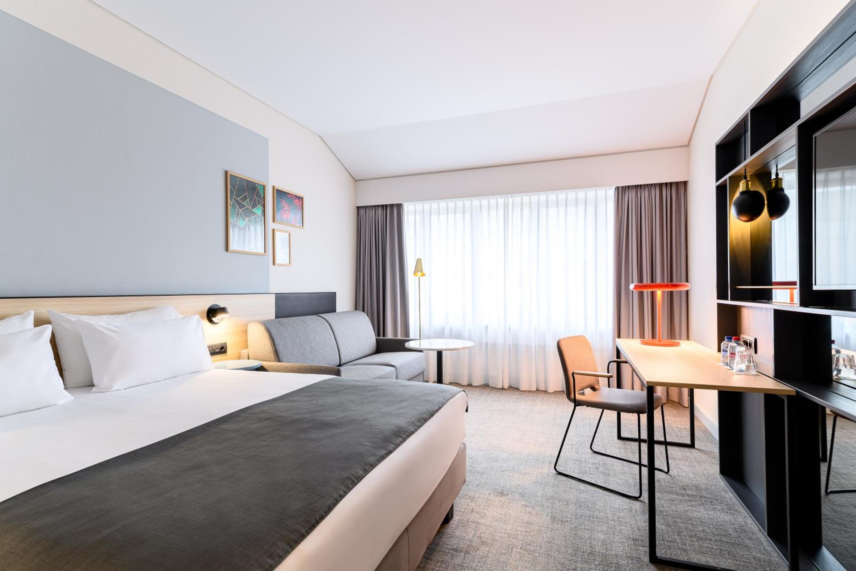 Standard Queen Room - Photo 1