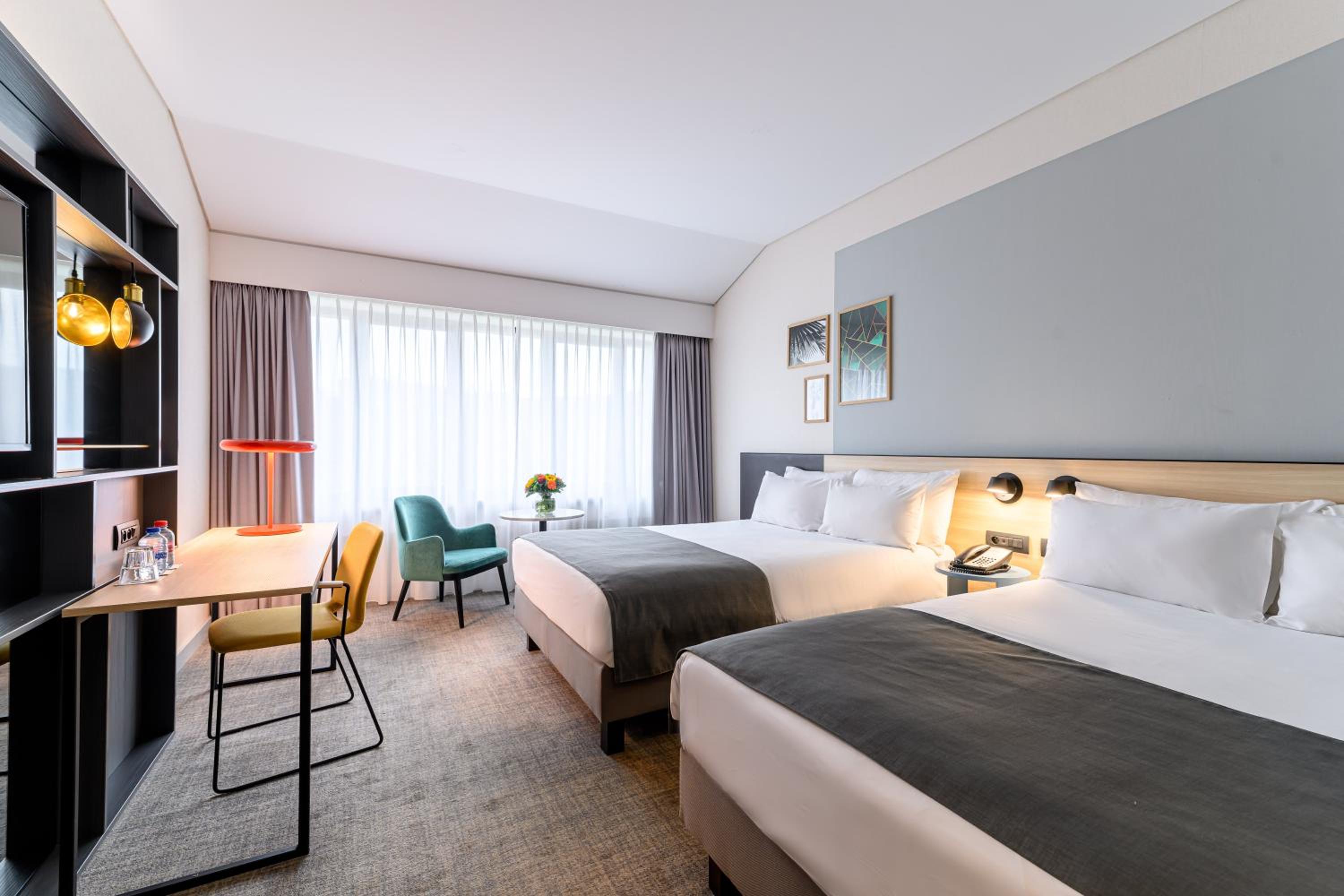 Standard Double Room with Two Double Beds - Photo 1