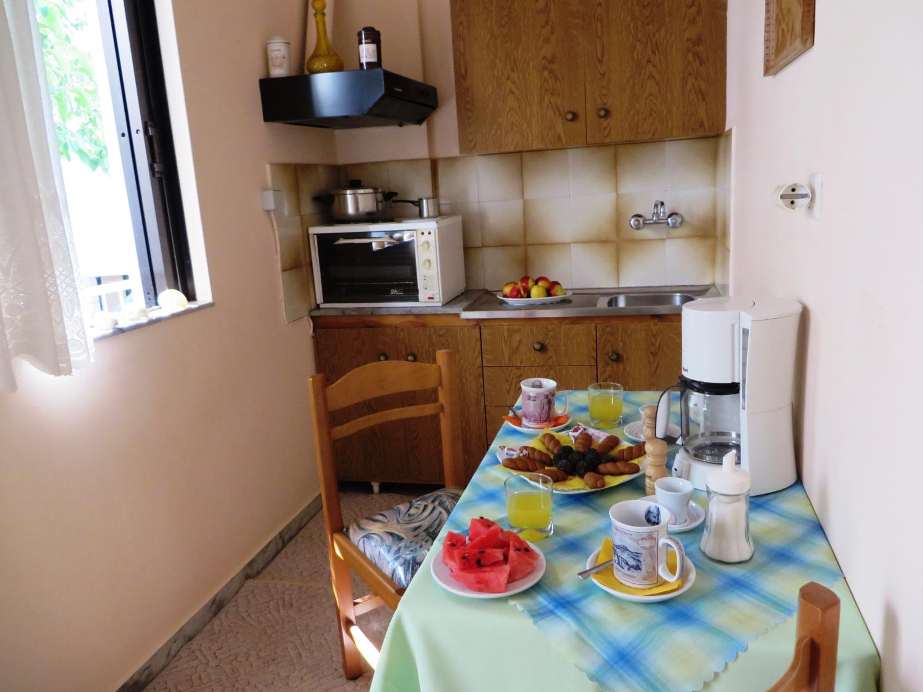 Studio with Balcony and Side Sea View photo 3