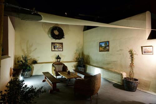 One-Bedroom Apartment - Photo 23