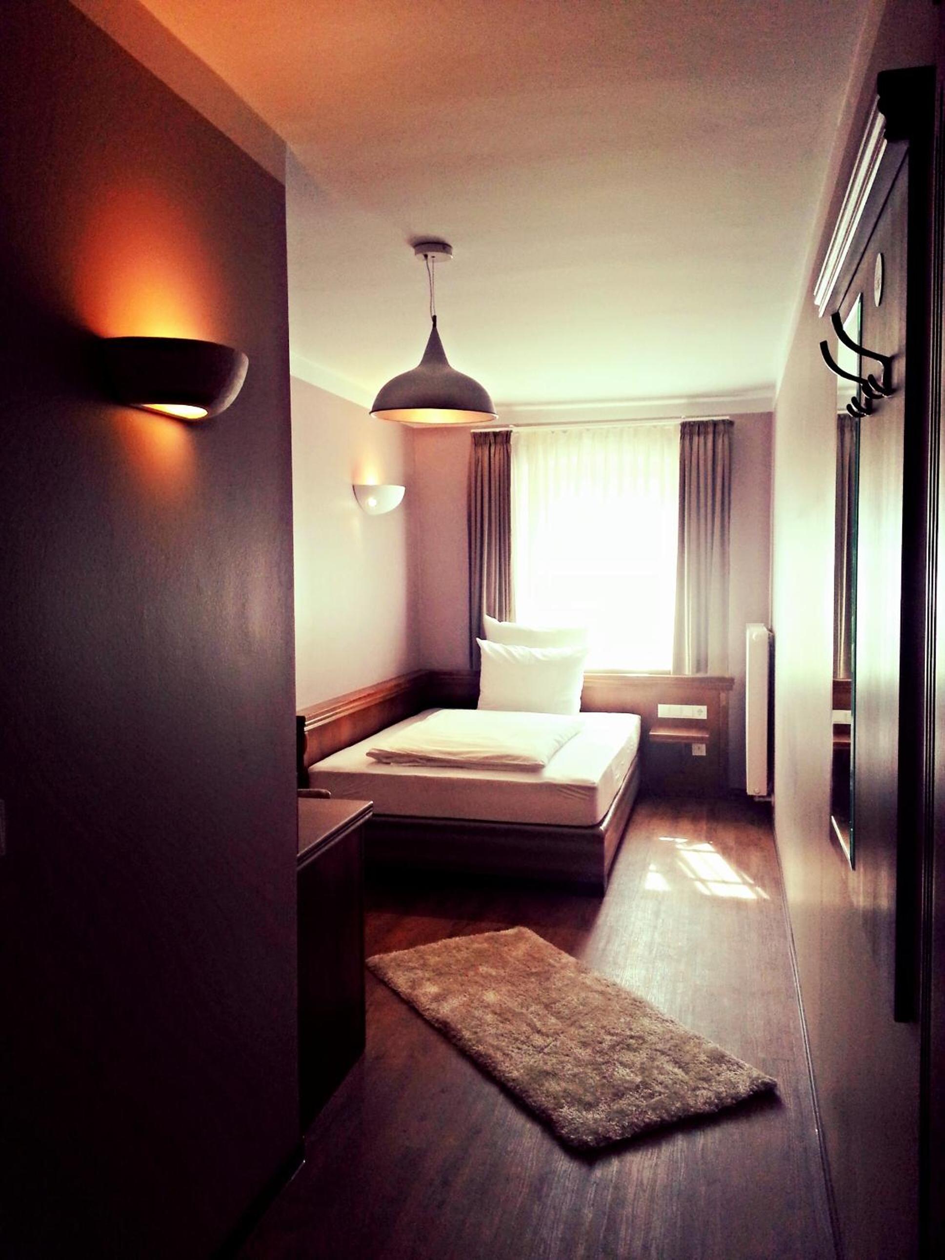 Single Room photo 1