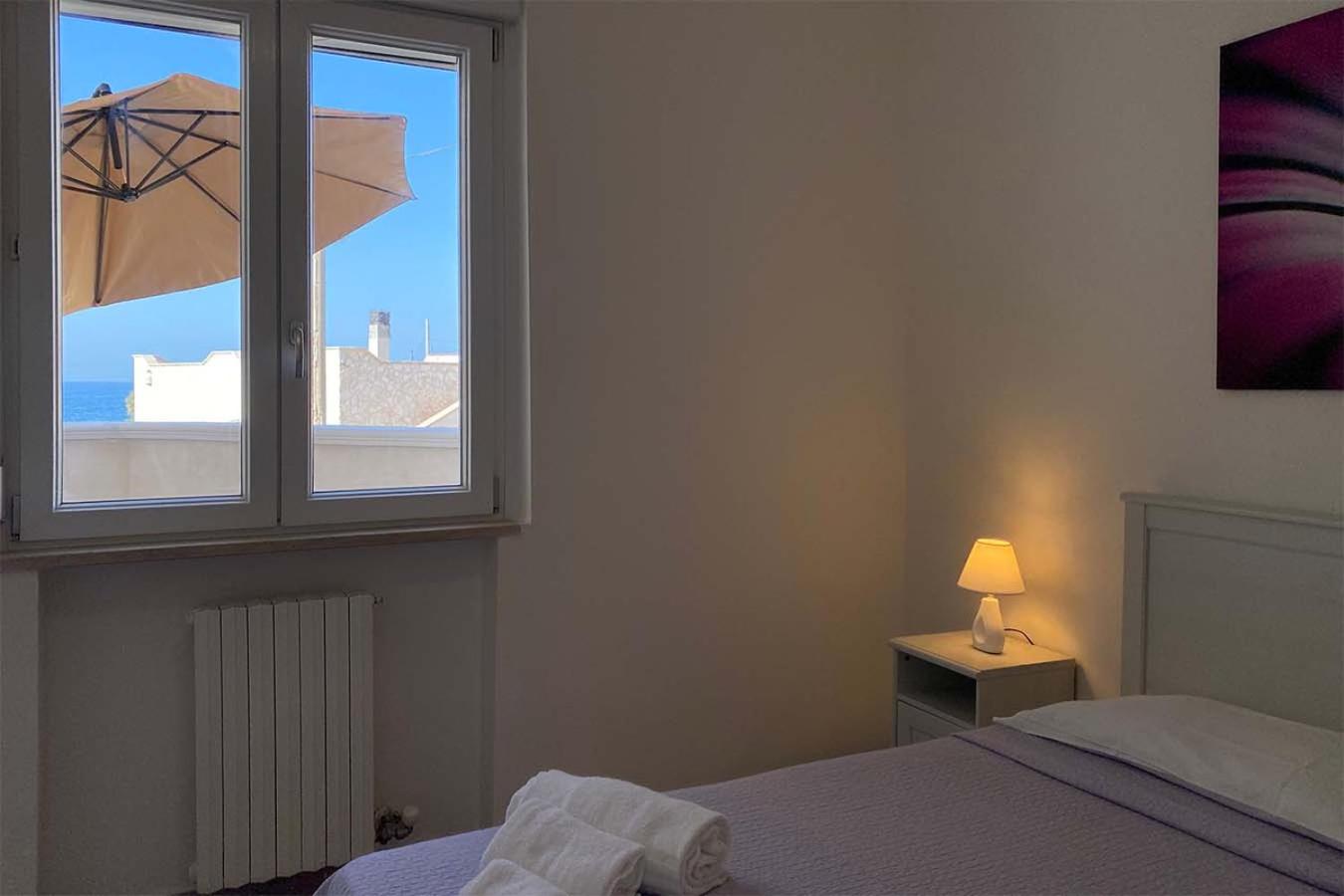 Appartamento con 2 Camere da Letto e Terrazza - Lillà