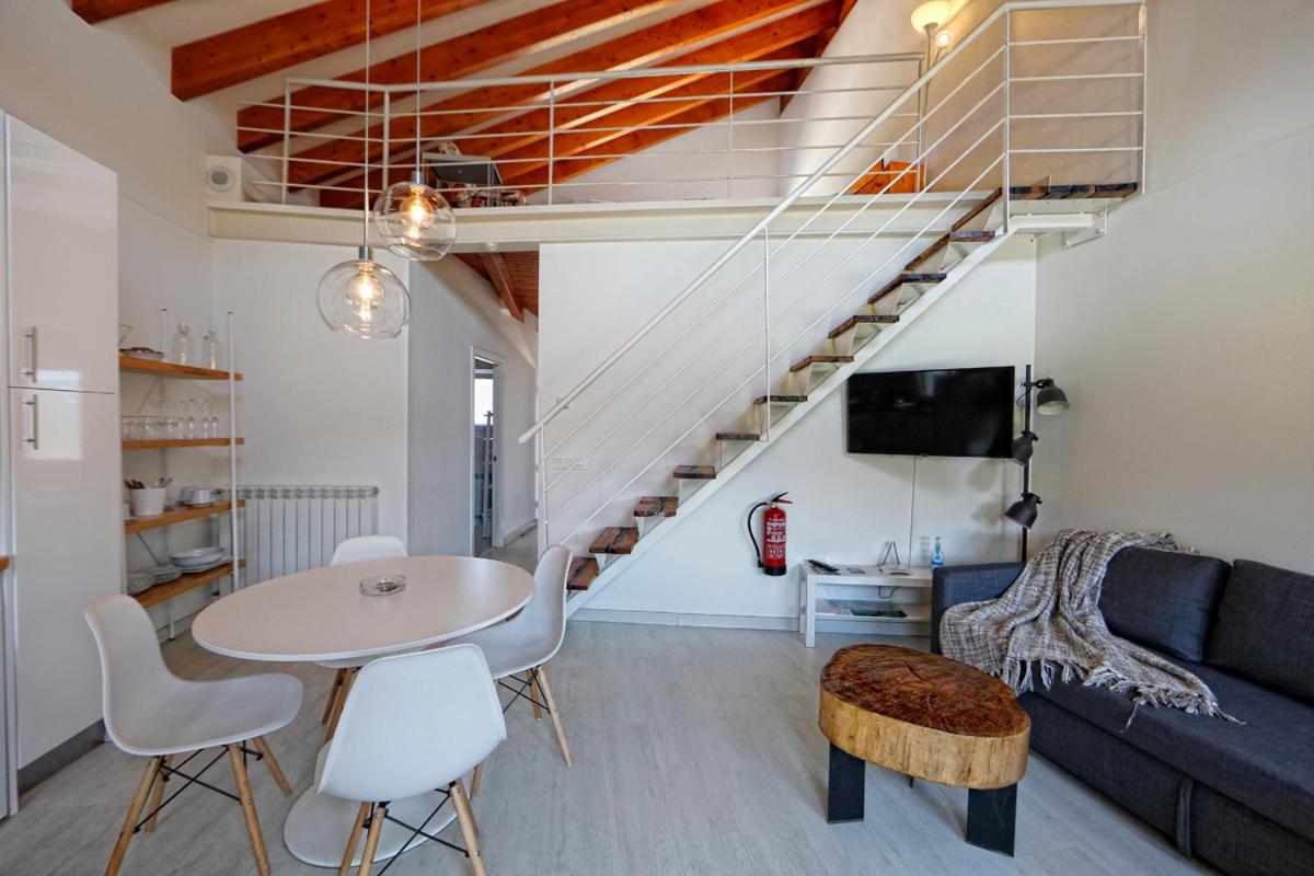 Two-Bedroom House with garden views photo 3