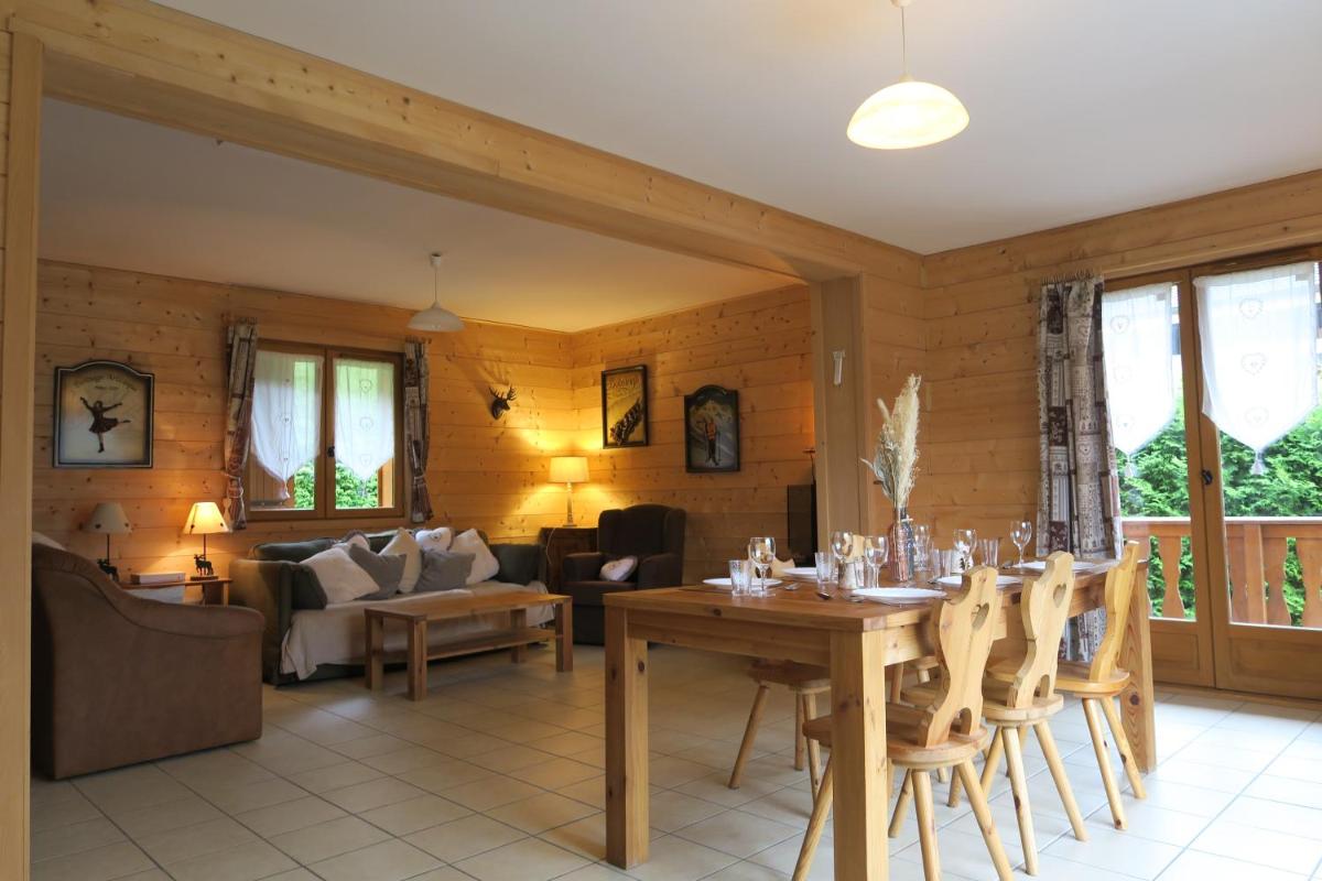 Three-Bedroom Chalet photo 3