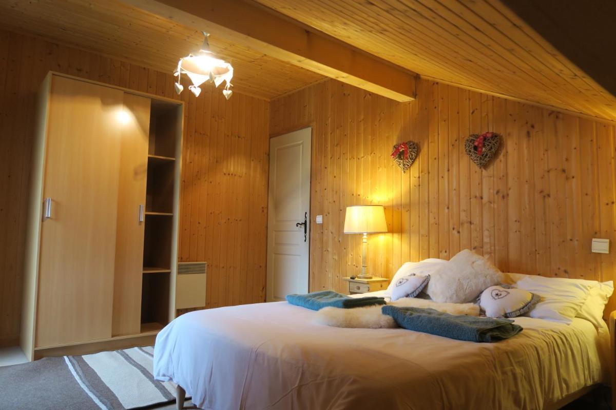 Three-Bedroom Chalet photo 2
