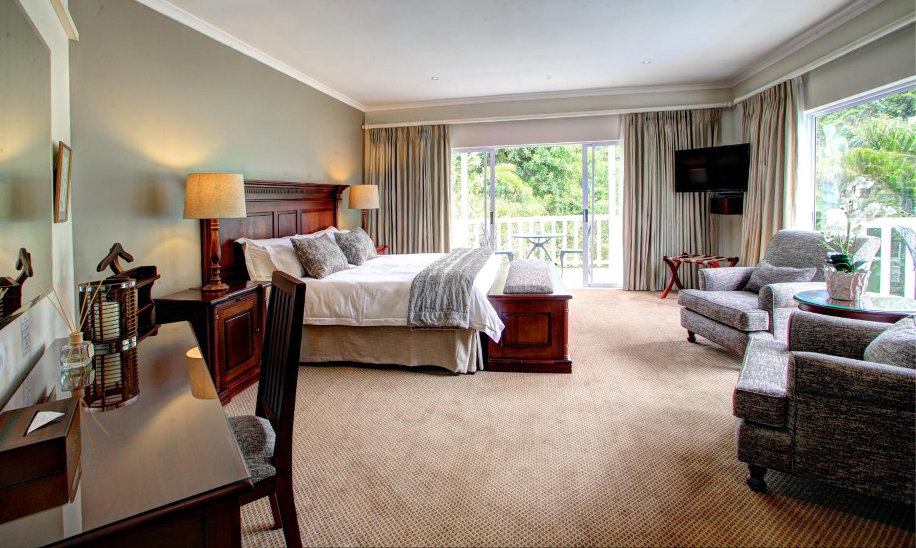 Superior Suite 10 - Photo 3