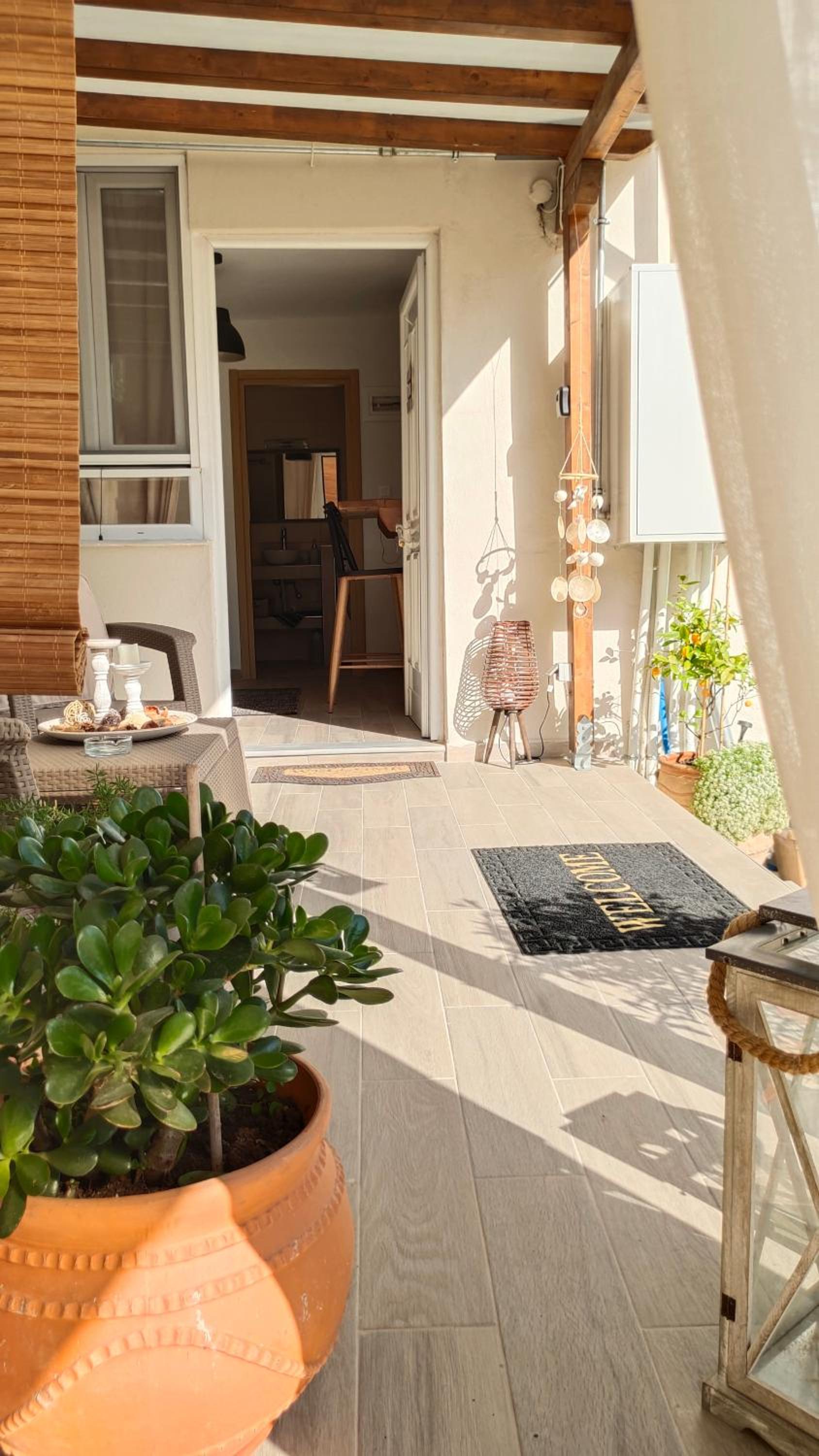 One-Bedroom House - Photo 2