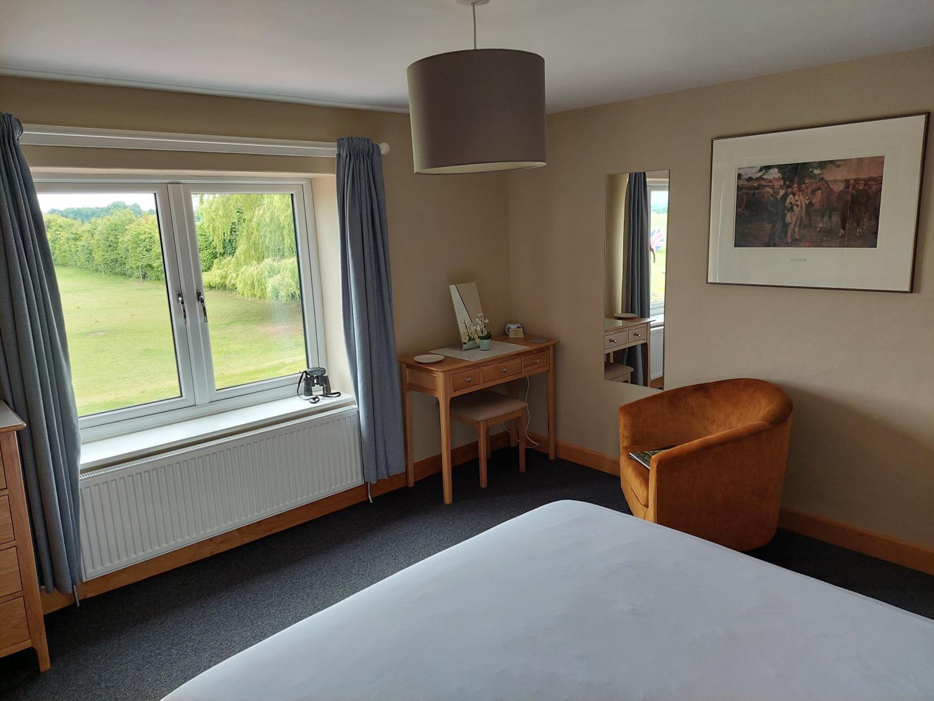 Deluxe Double Room with Shower photo 2
