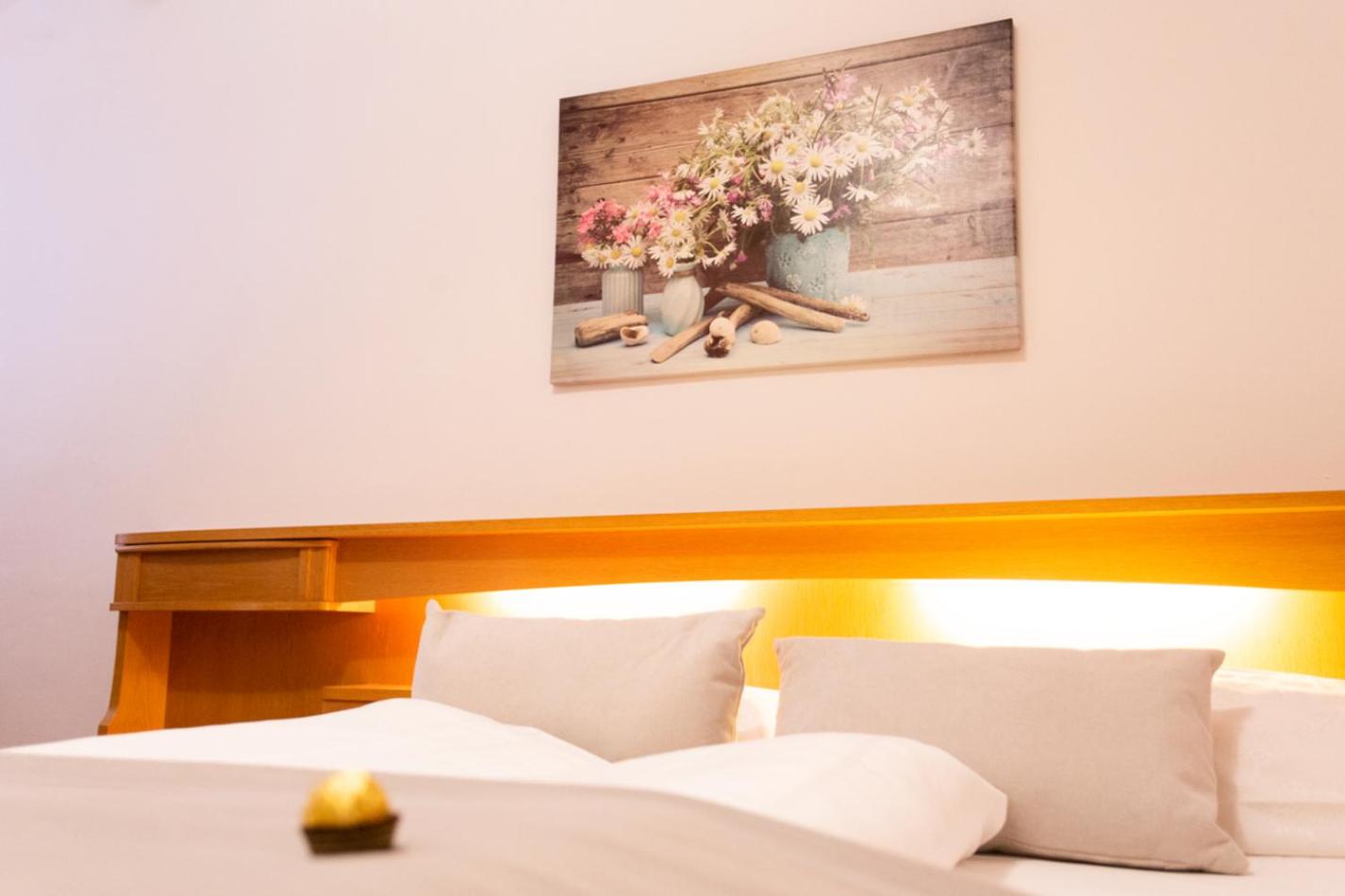 Budget Double Room photo 2
