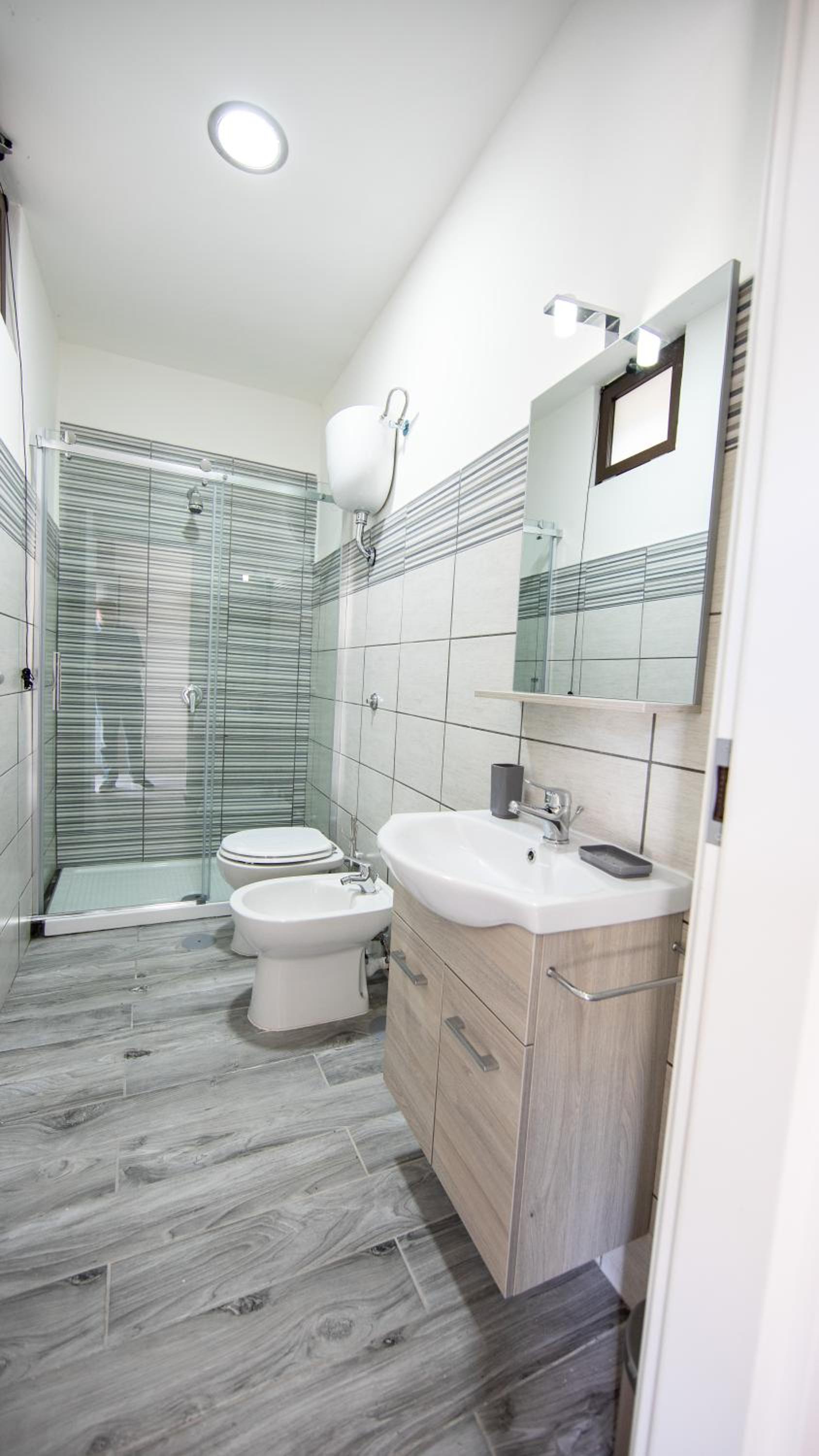 Large Double Room photo 2