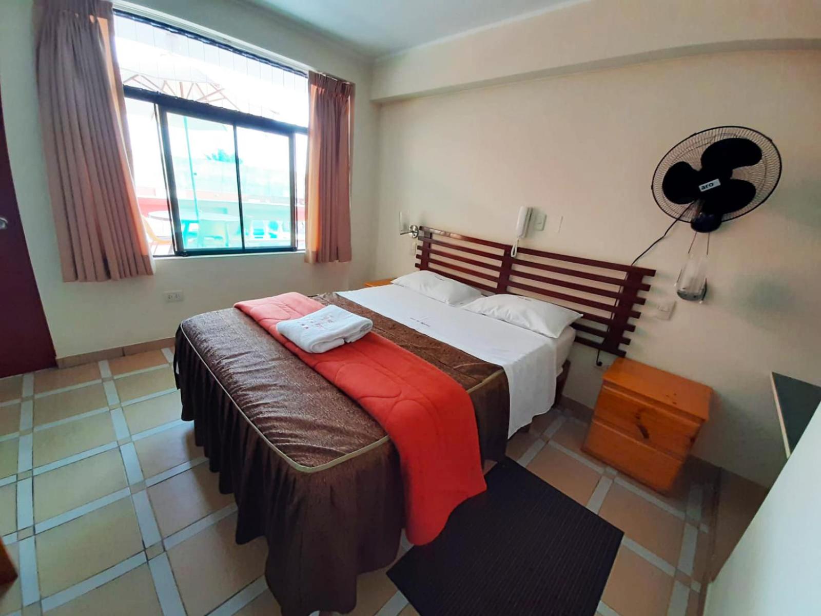 Standard Queen Room
