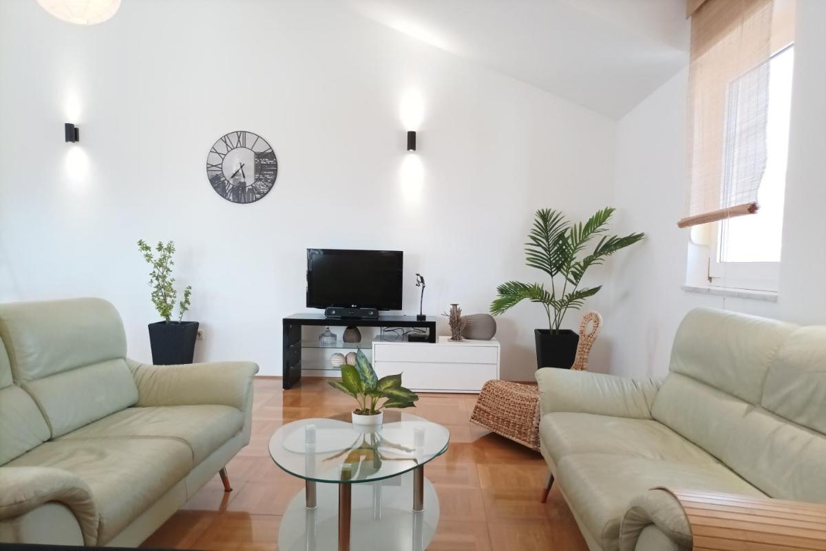 Apartment - Photo 30