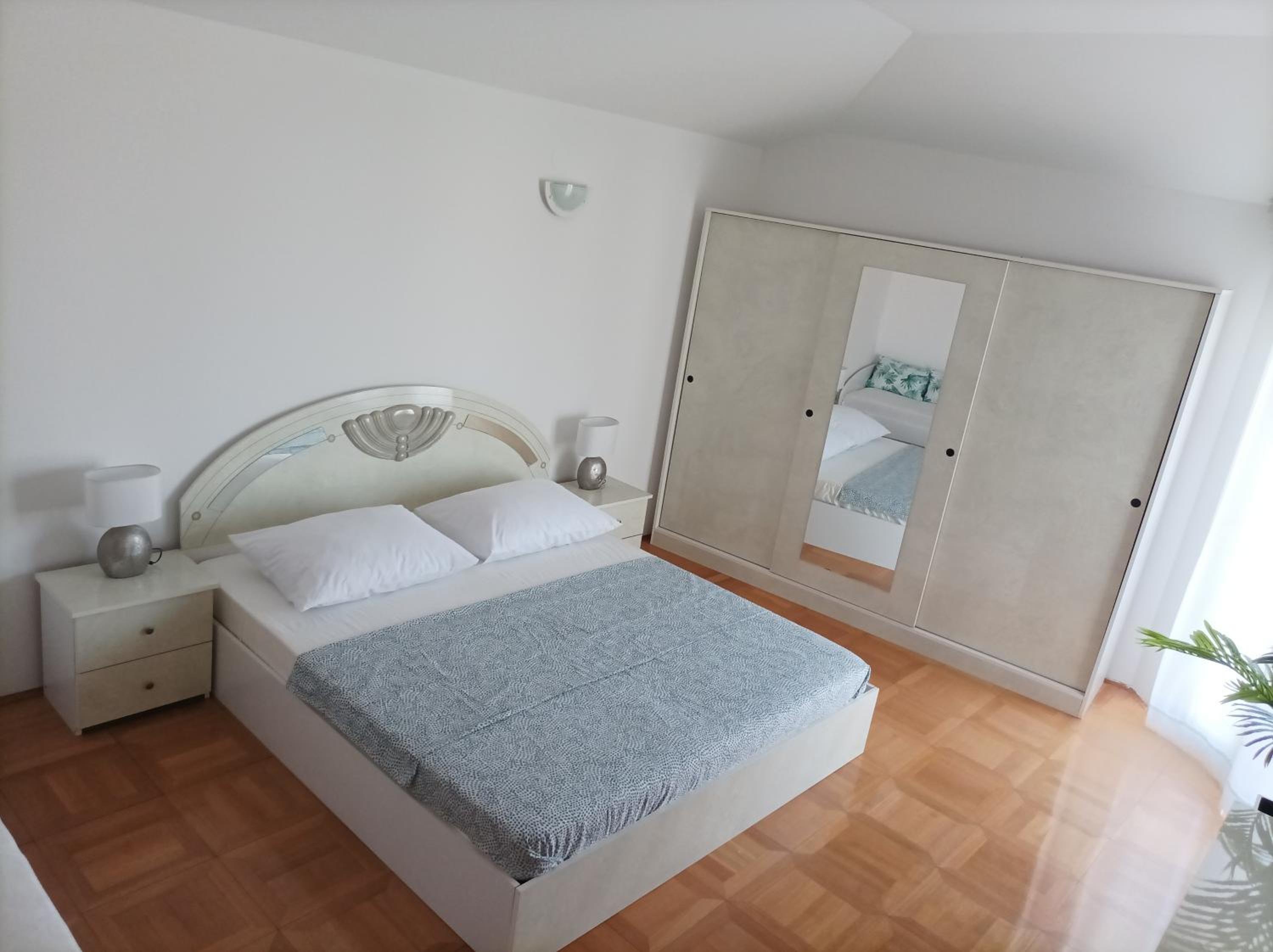 Apartment - Photo 3