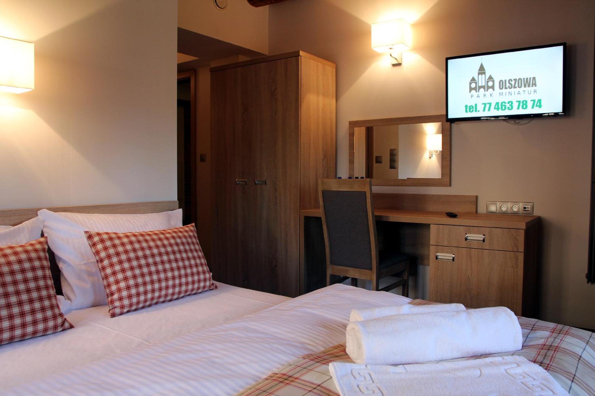 Single Room with Private Bathroom photo 3