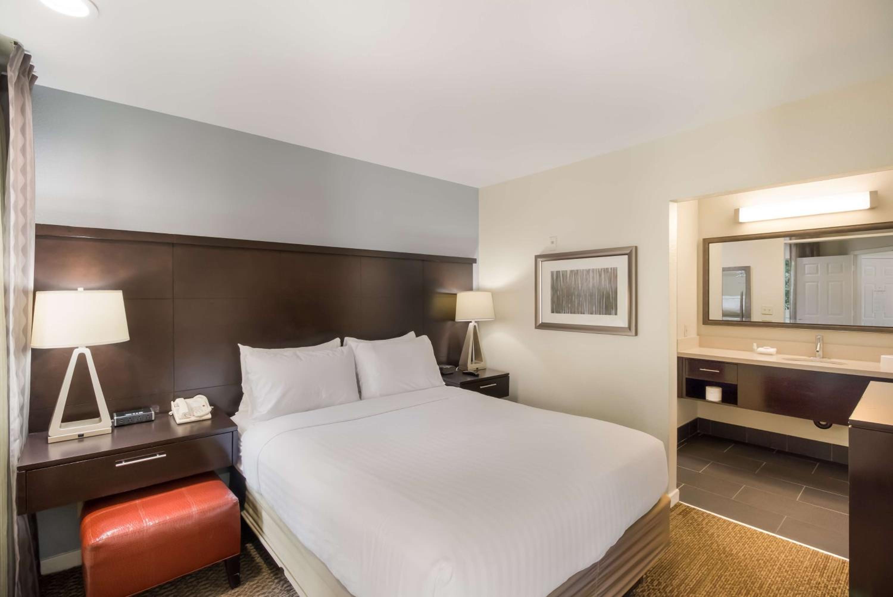 Two-Bedroom Suite - Two Queens - Photo 1