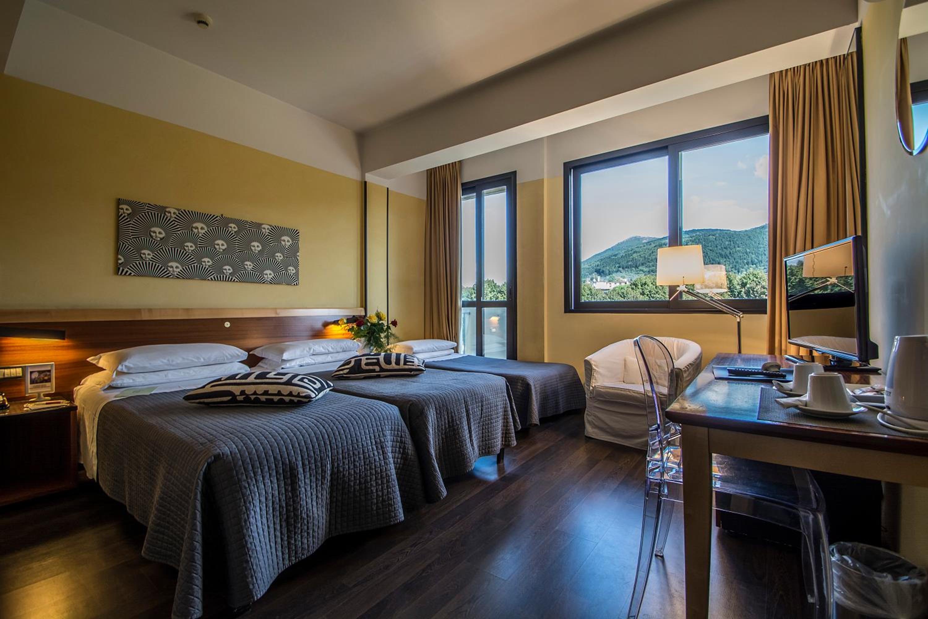 Triple Room - Photo 11
