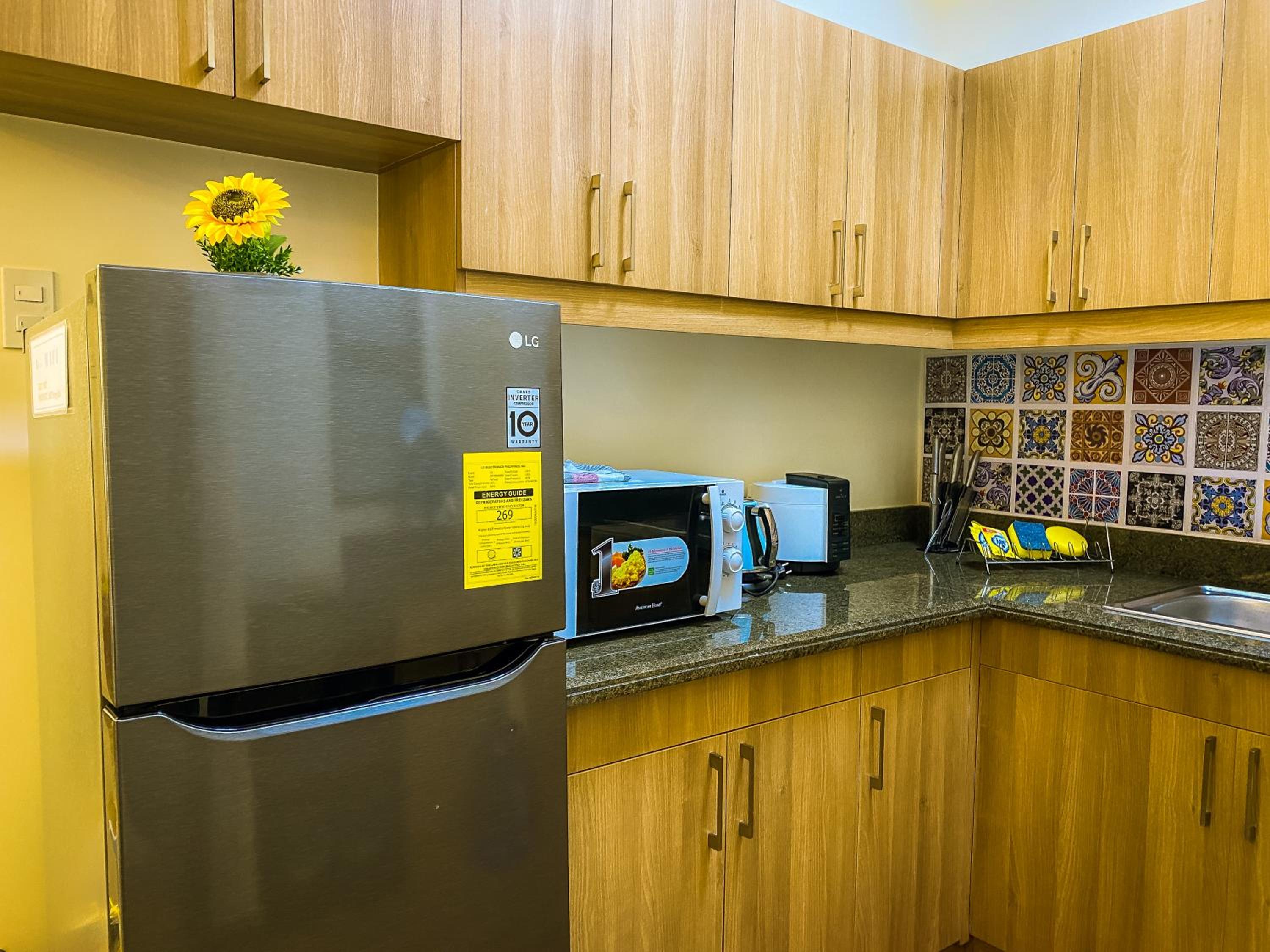 Apartment with Mountain View - Photo 12