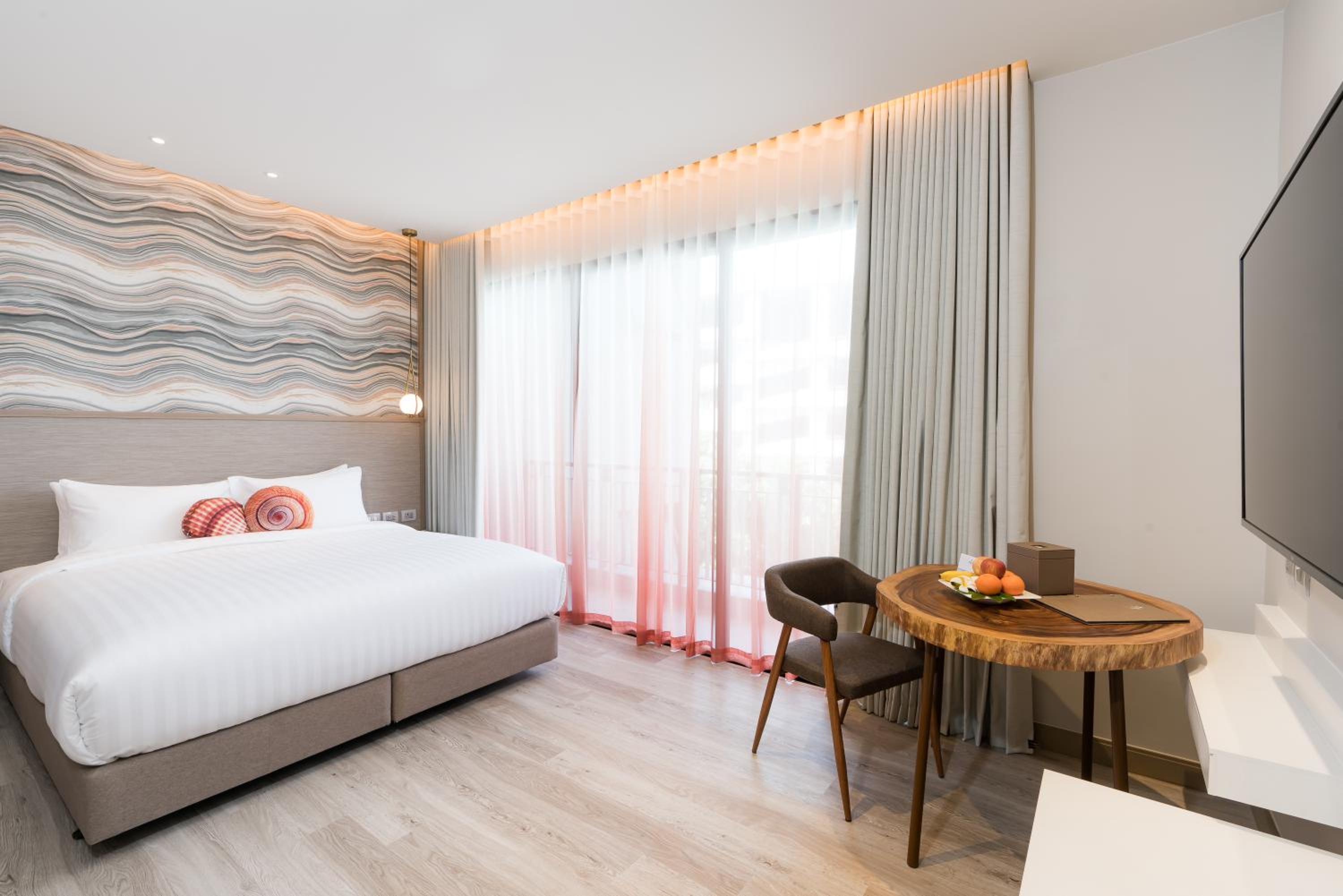 Superior Double or Twin Room with City View - Photo 1