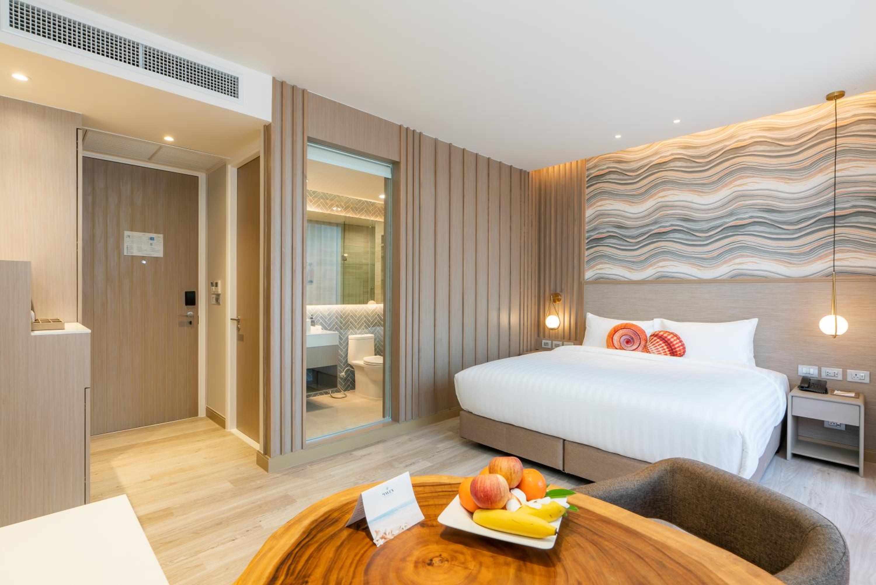 Superior Double or Twin Room with City View - Photo 3