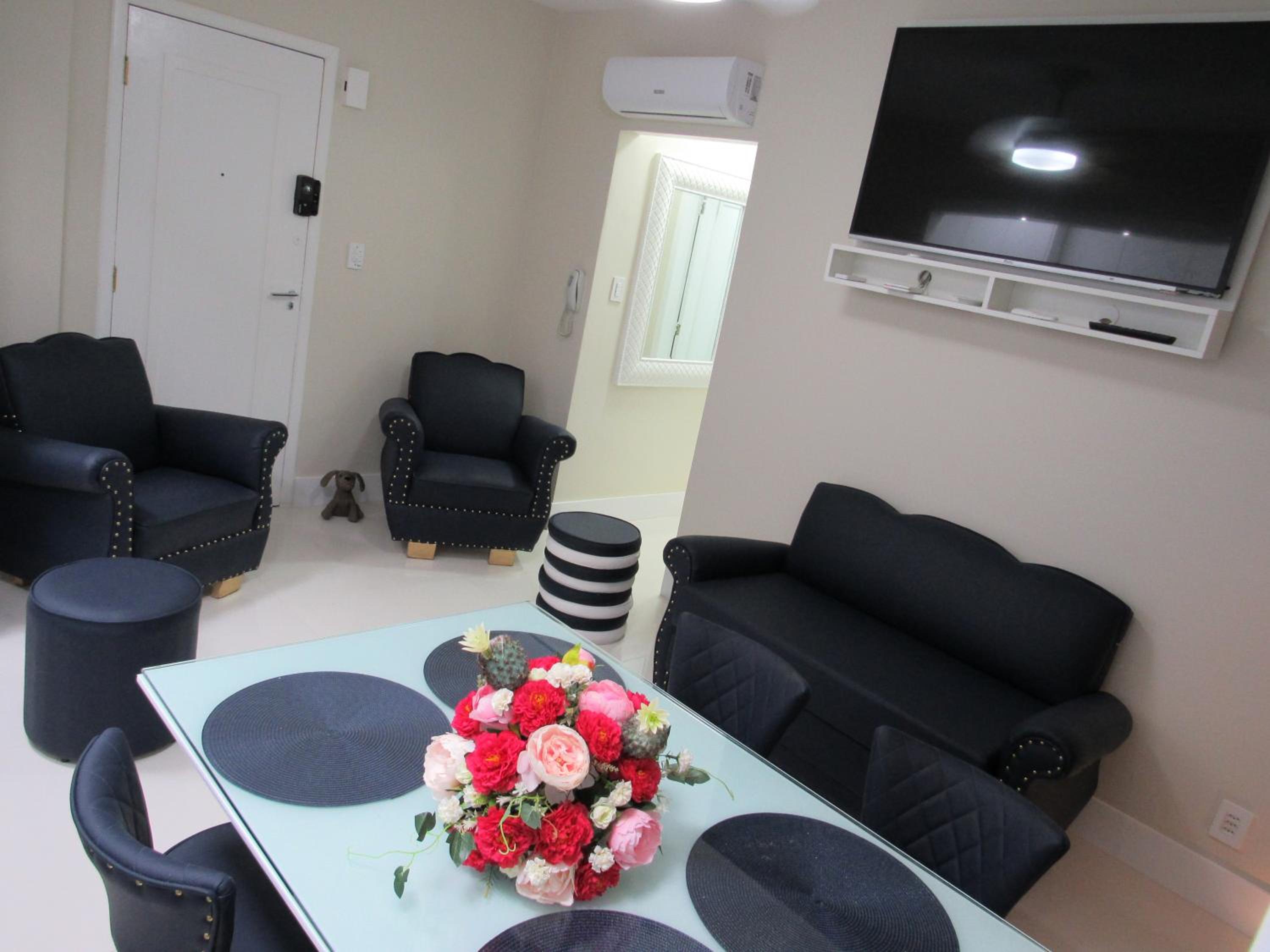 Apartment - Photo 1