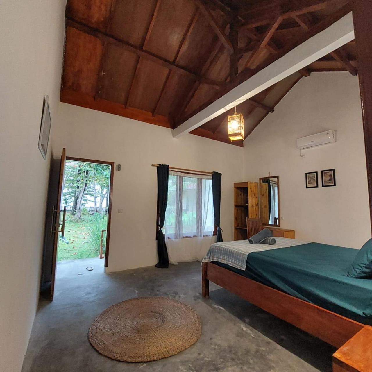 Deluxe Twin Room with Sea View photo 2