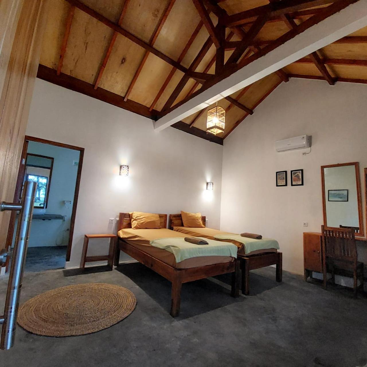 Deluxe Twin Room with Sea View photo 3