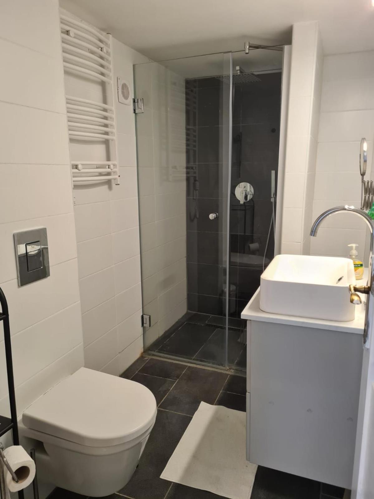 Two-Bedroom Apartment - Photo 11