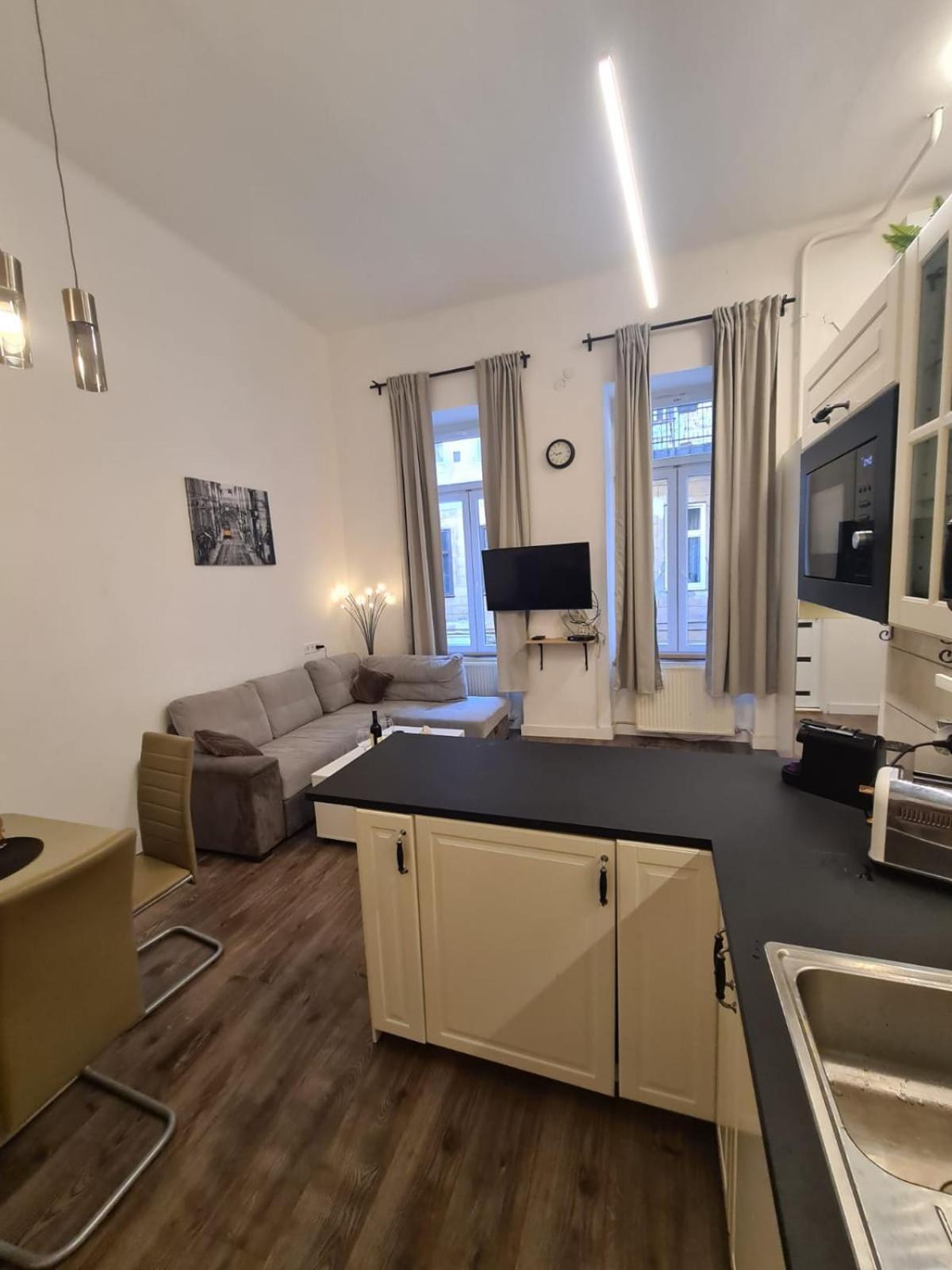 Two-Bedroom Apartment - Photo 10