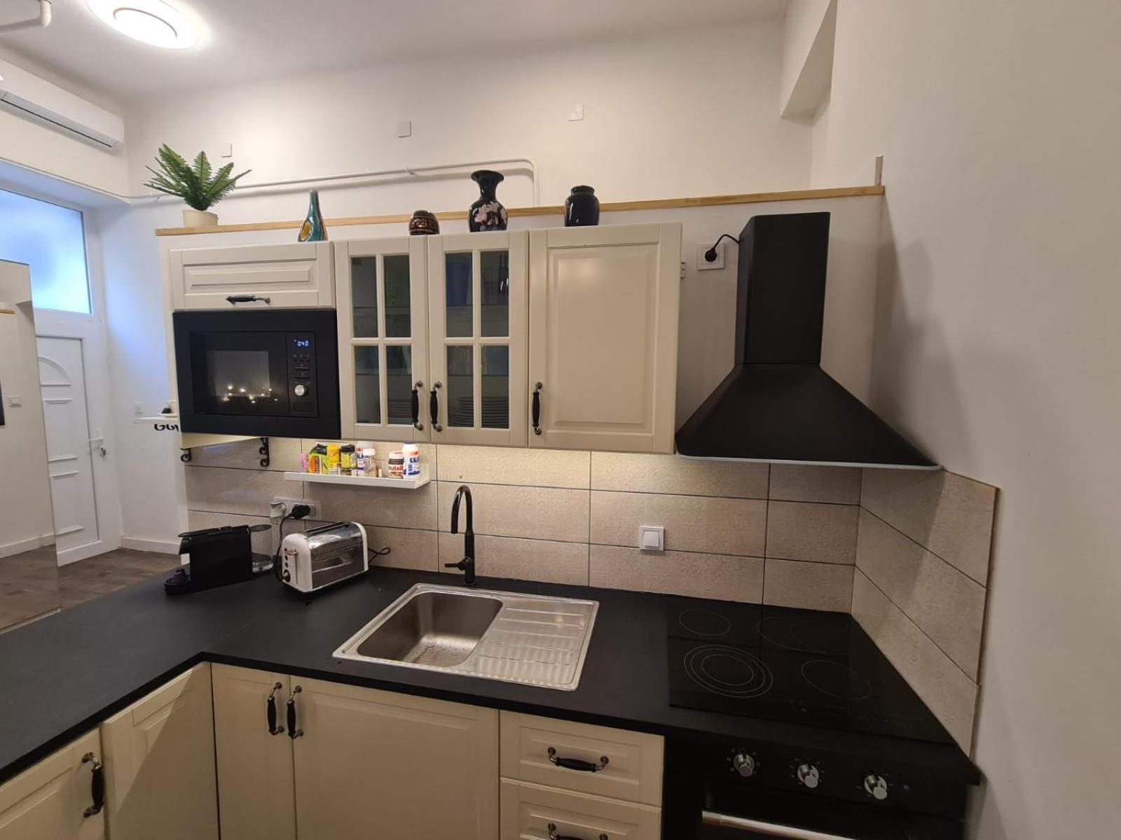 Two-Bedroom Apartment - Photo 9