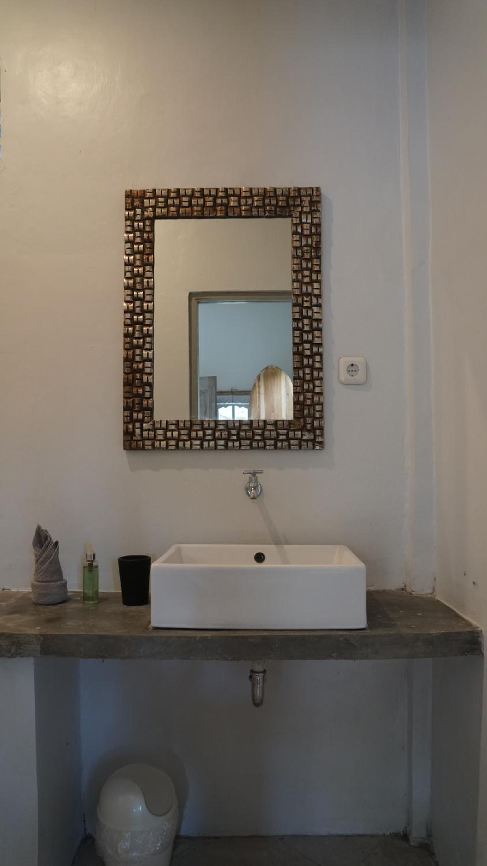 One-Bedroom Apartment - Photo 6