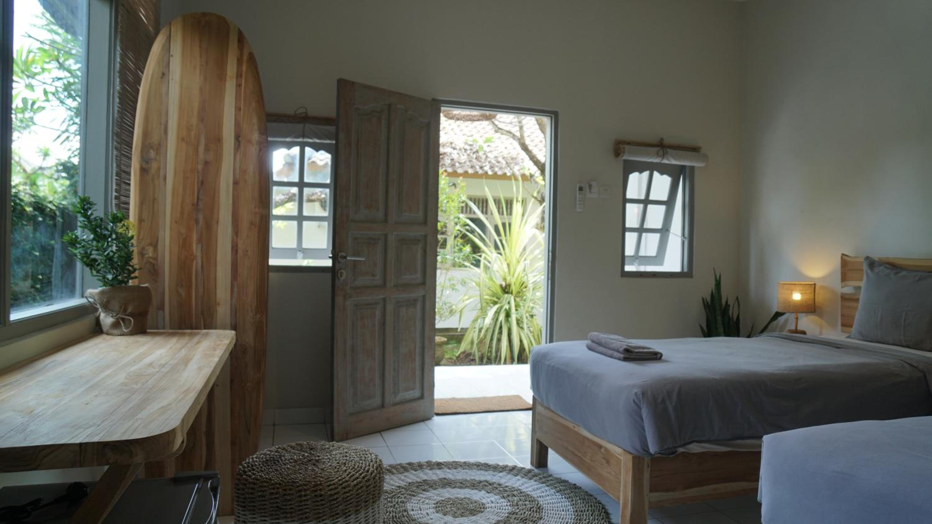 One-Bedroom Apartment - Photo 7
