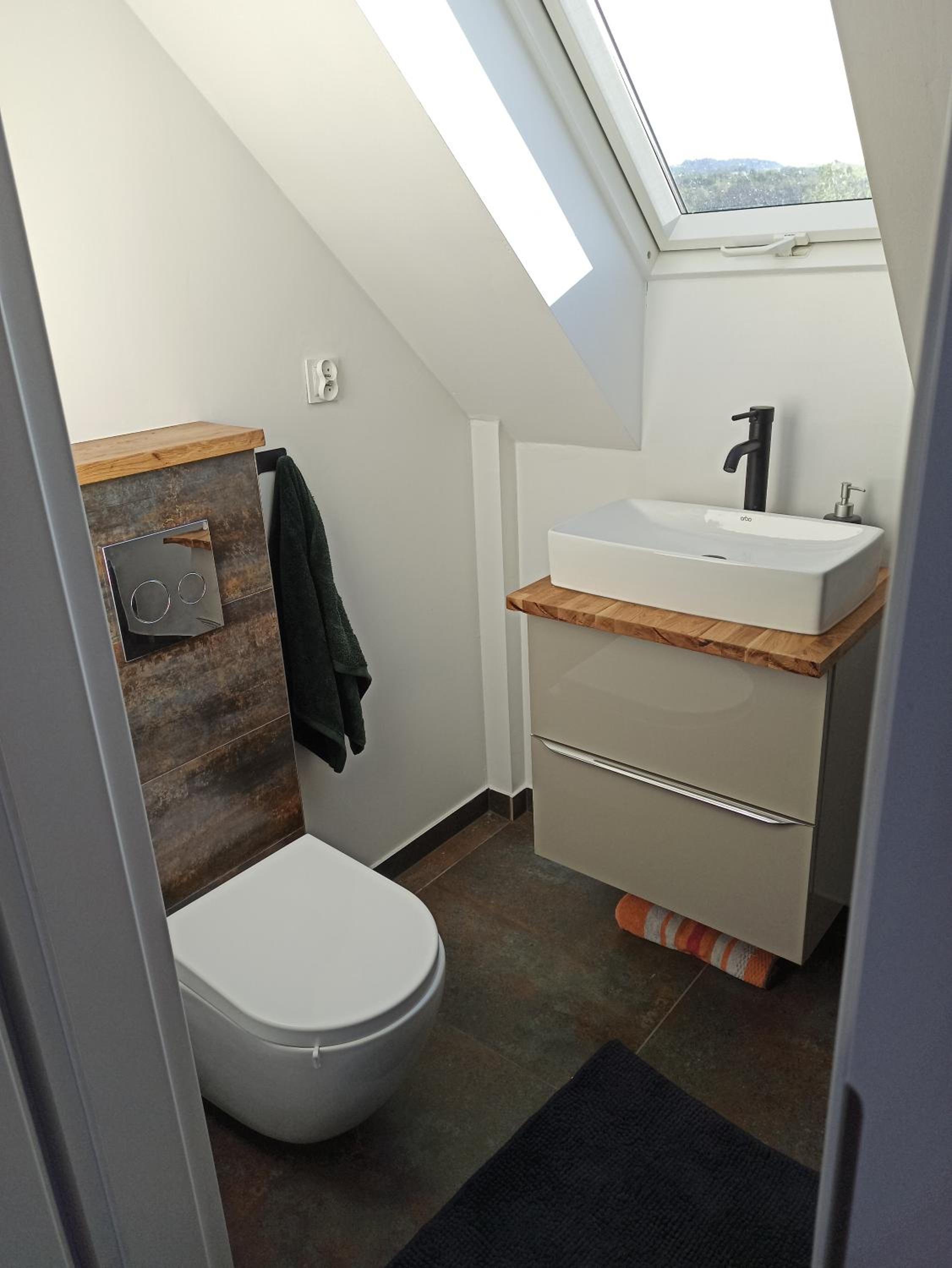 Two-Bedroom Apartment - Photo 11