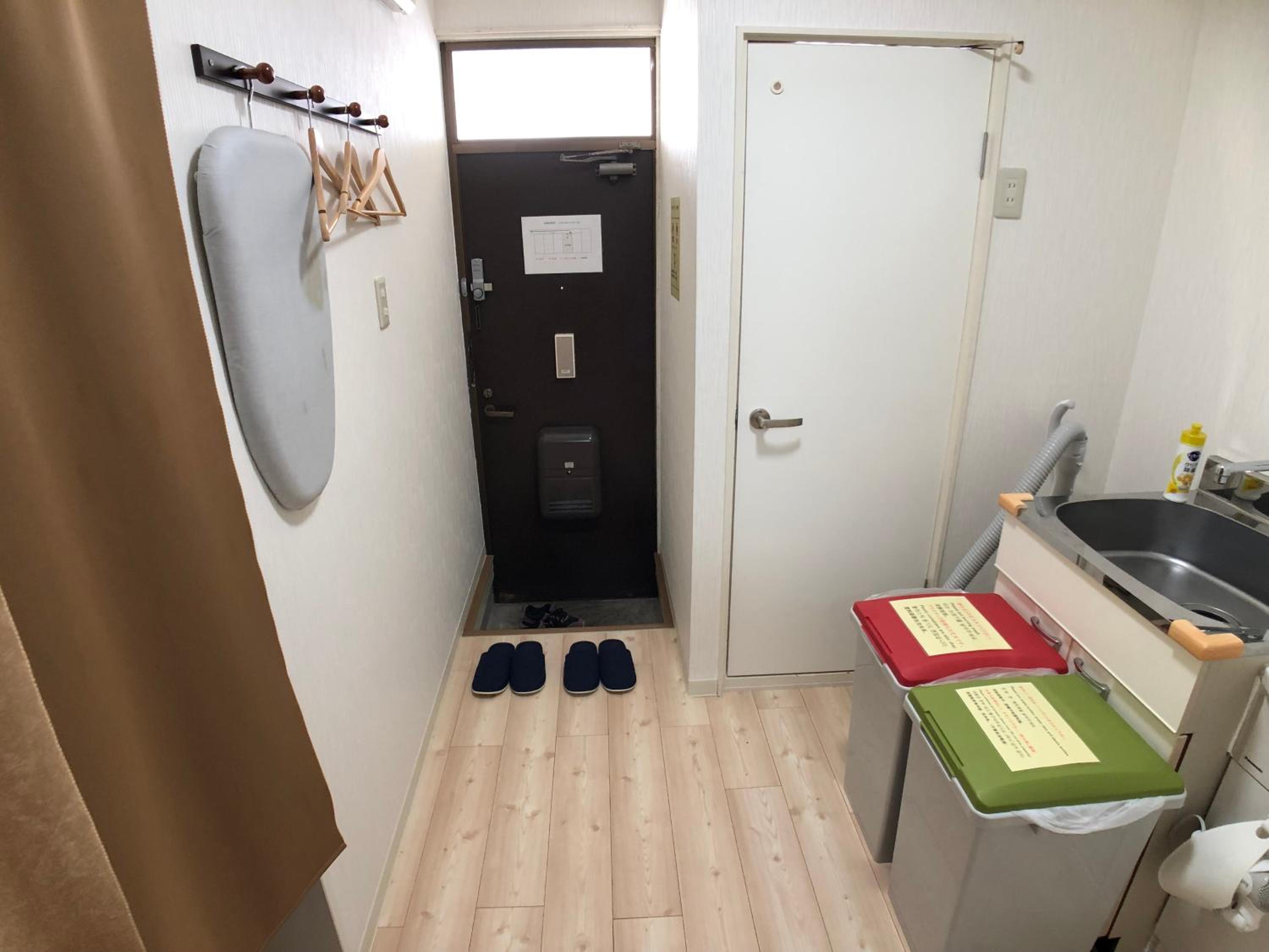 One-Bedroom Apartment - Photo 11