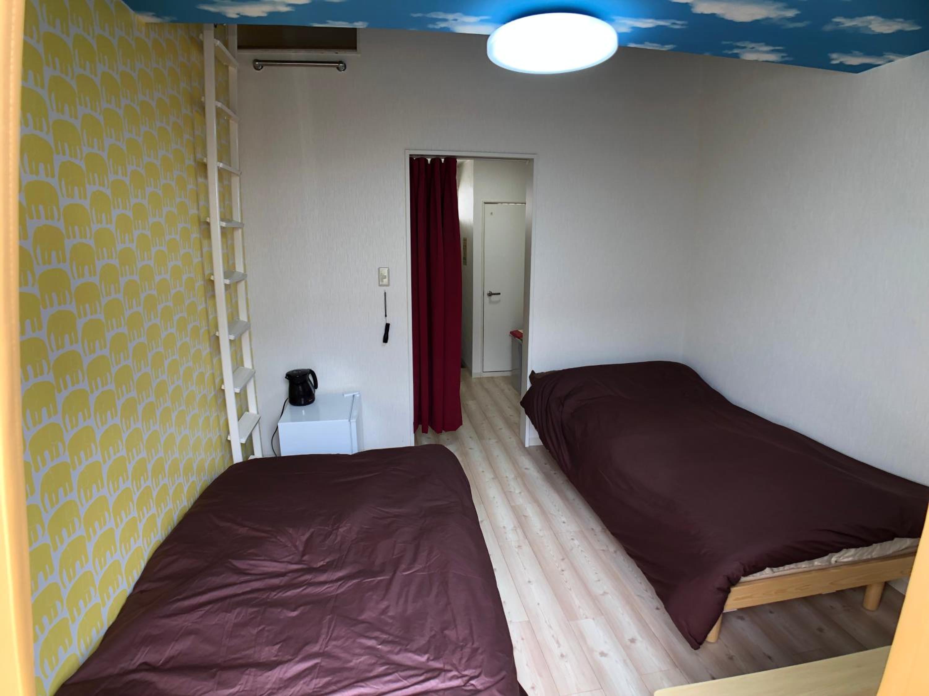 One-Bedroom Apartment - Photo 8