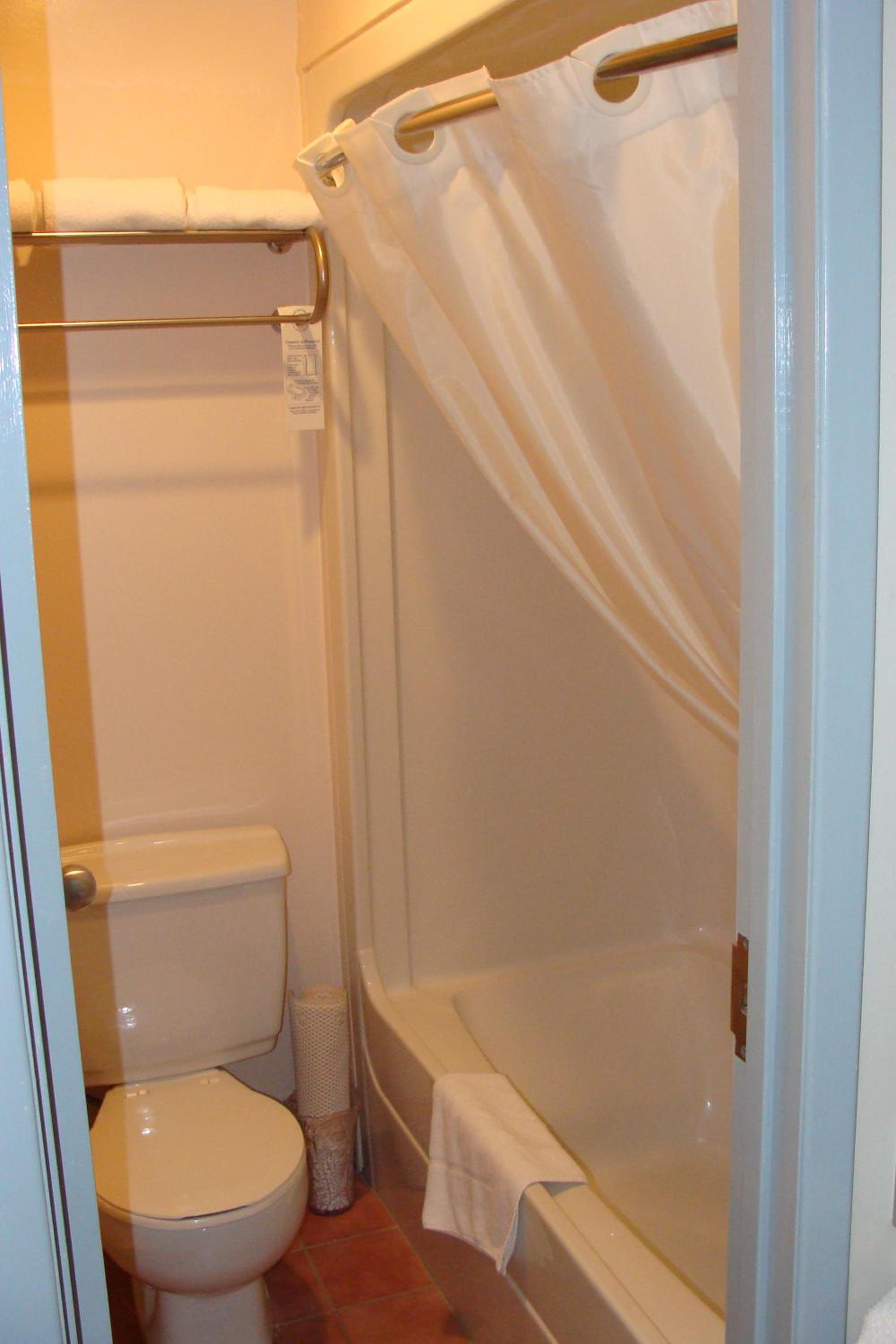 Double Room with Two Double Beds photo 3