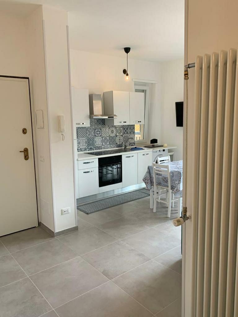 Studio Apartment photo 2