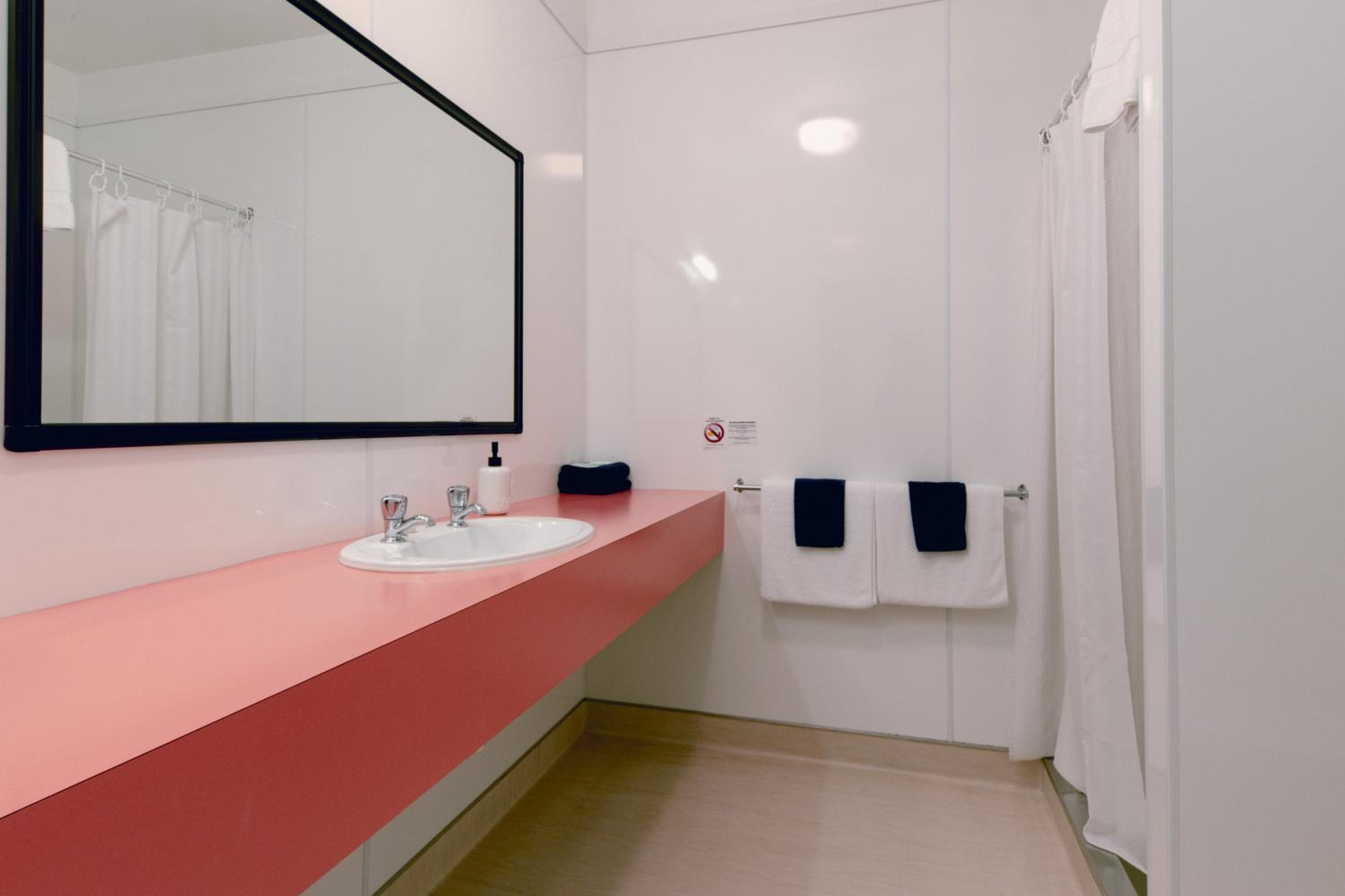 Superior Twin Room - Photo 3