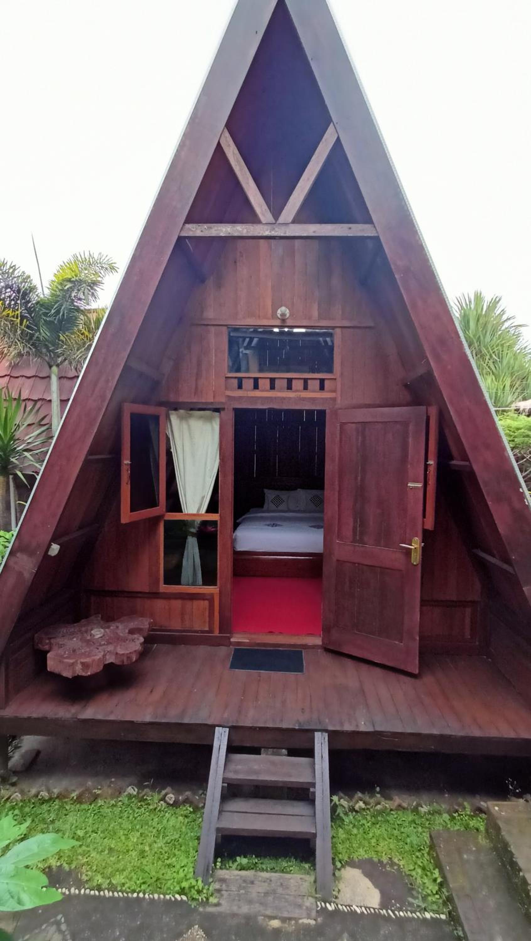 Deluxe Queen Room - Photo 1