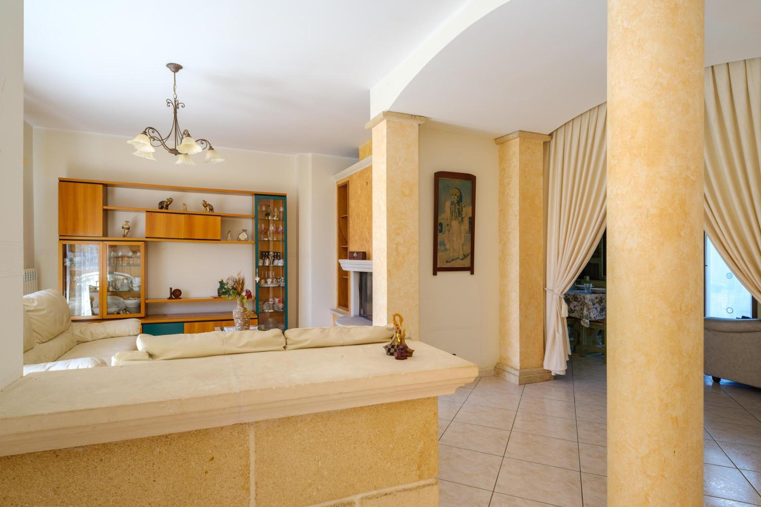 Three-Bedroom House photo 3