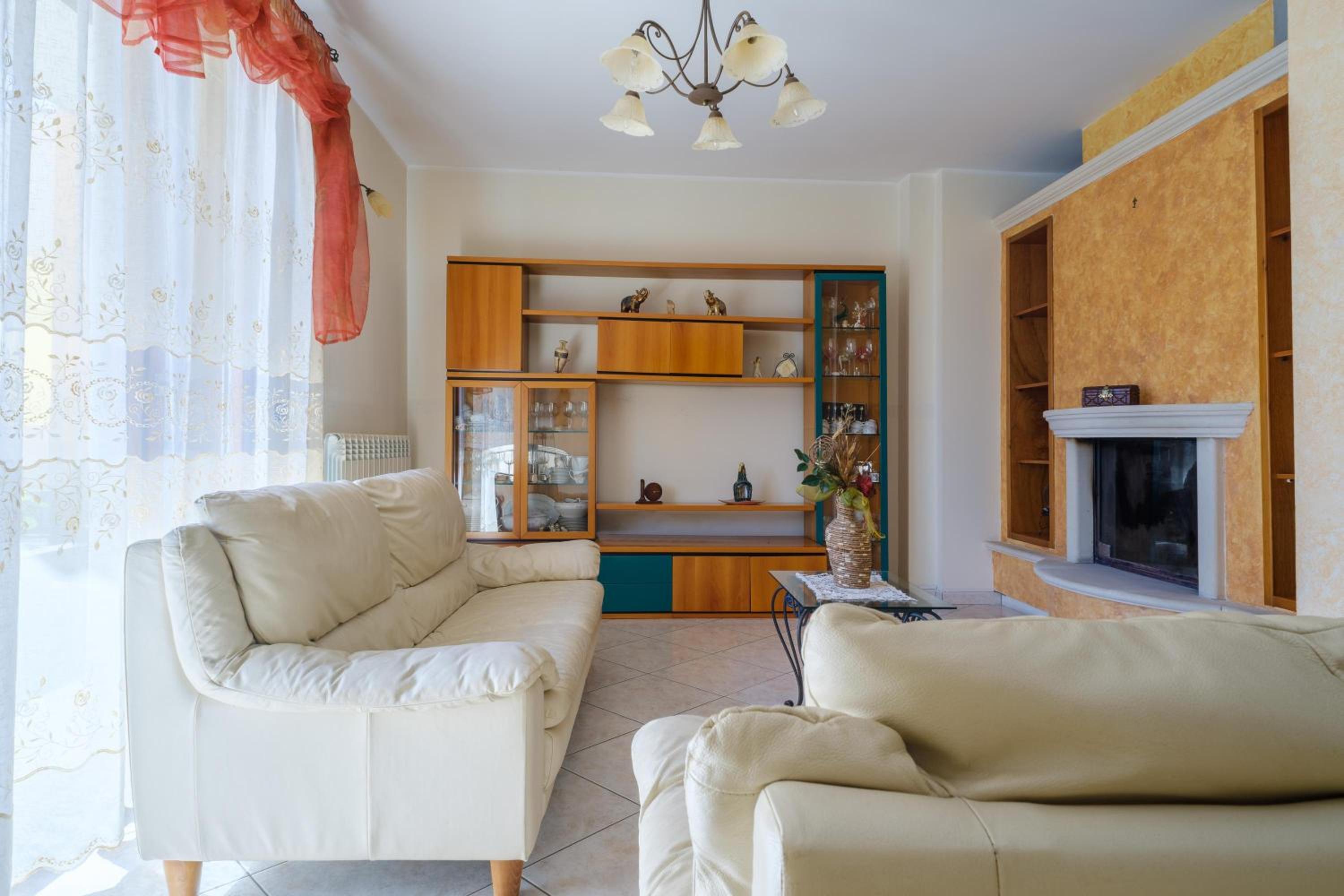Three-Bedroom House photo 2
