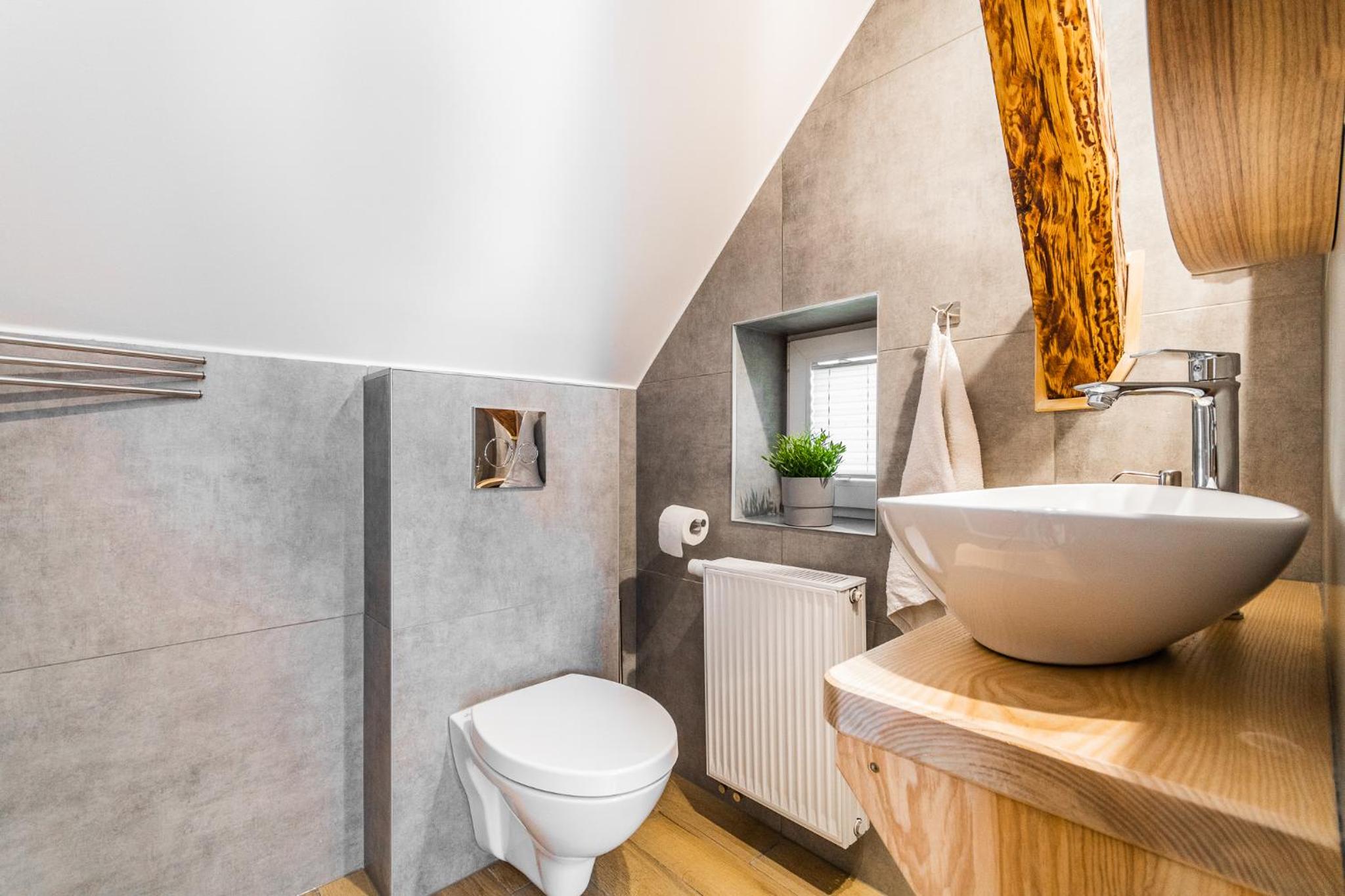 Standard Triple Room - Photo 9