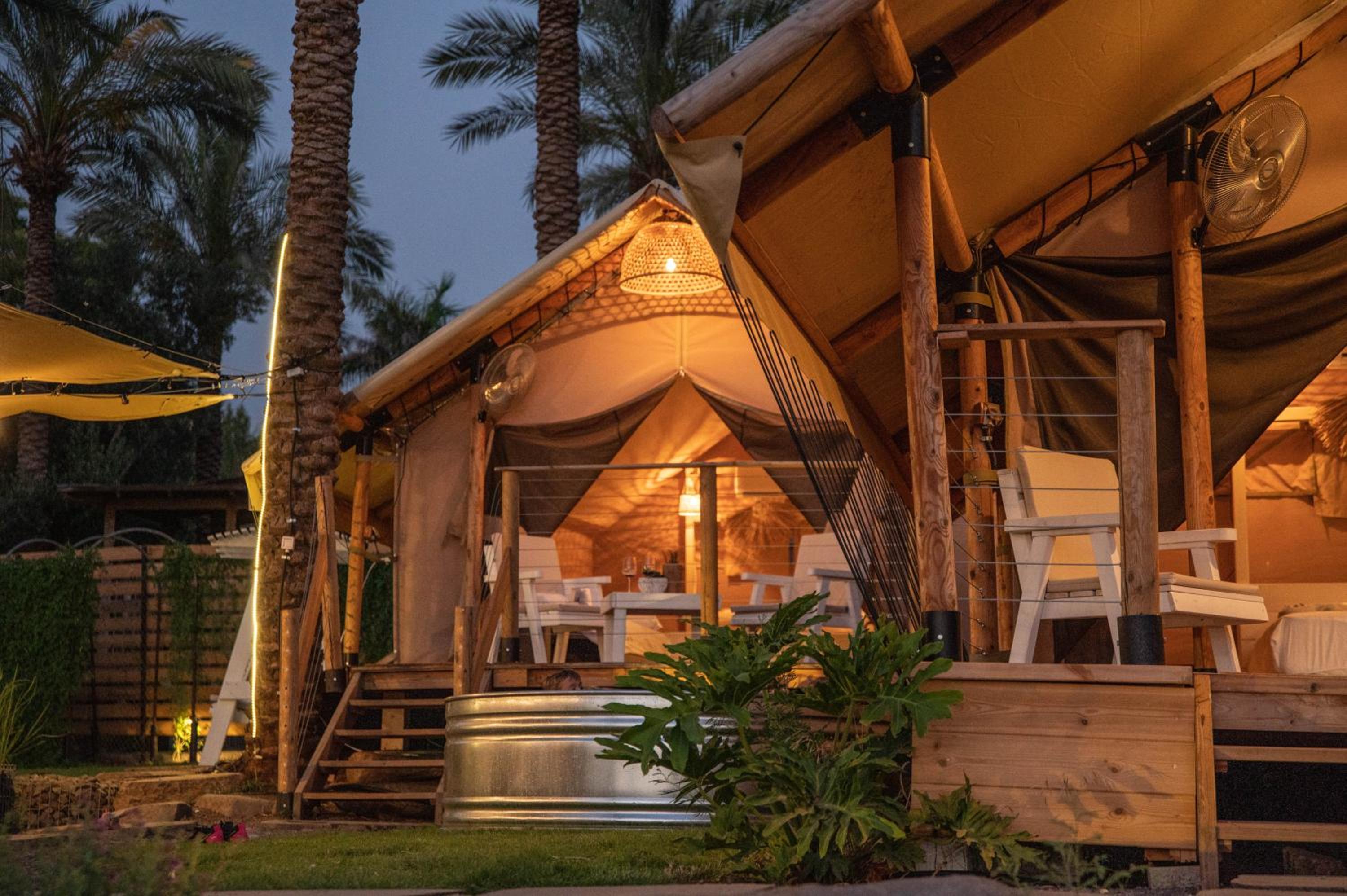 Tent L photo 2