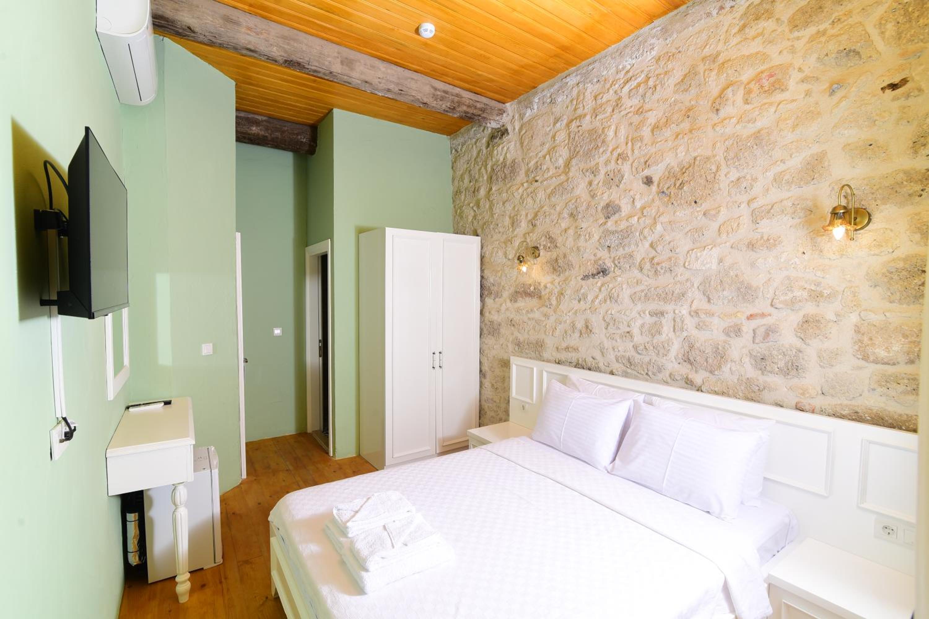 Deluxe Double Room - Photo 4