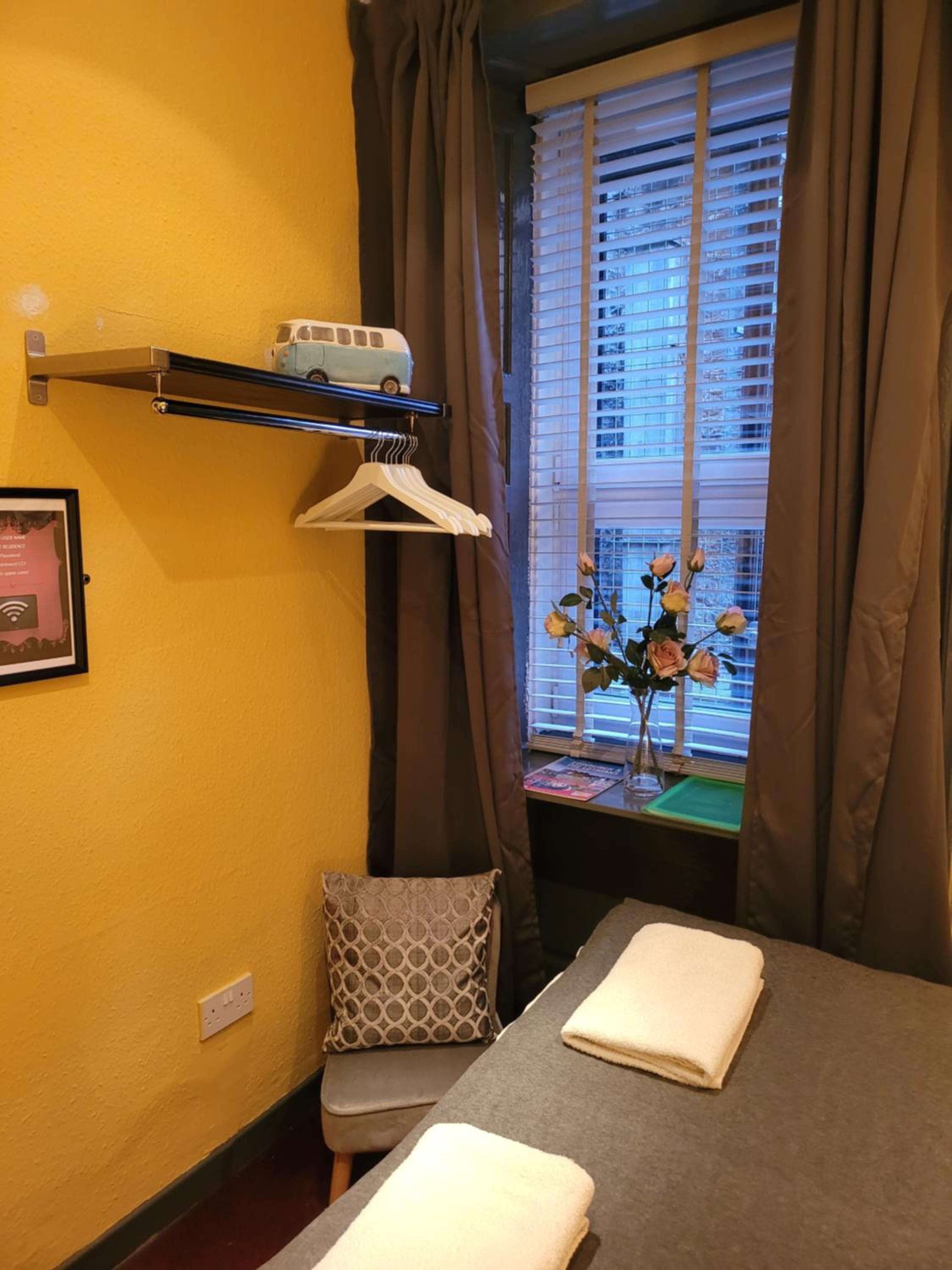Small Double Room - Photo 4