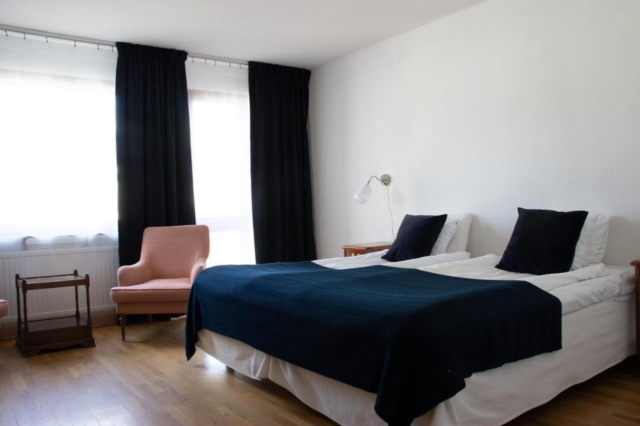Twin Room - Photo 4