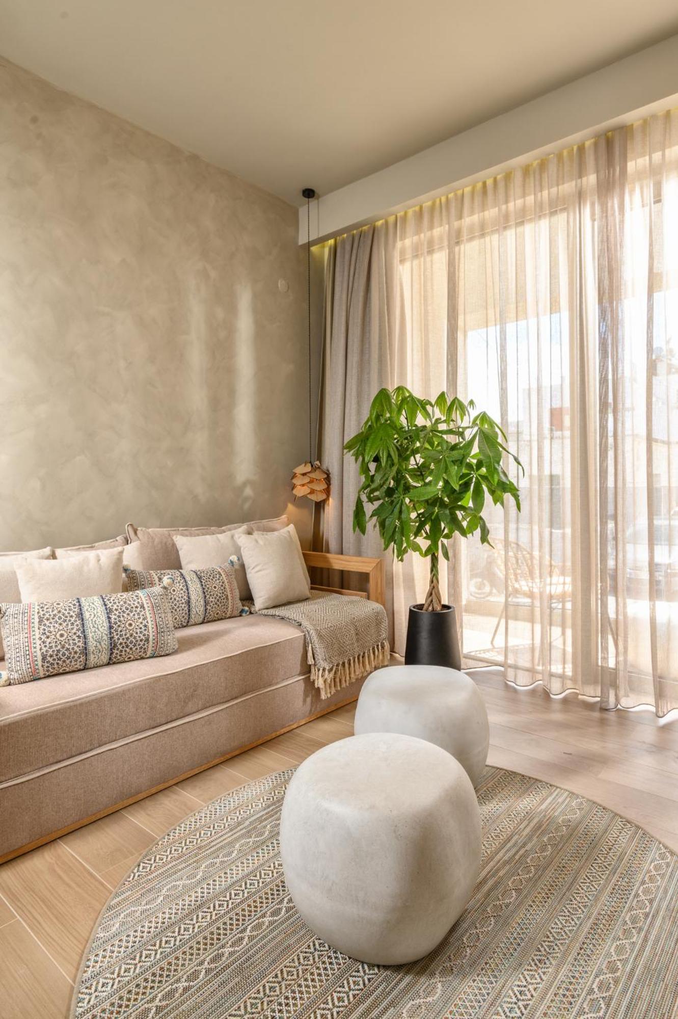 Family Room - Disability Access - Photo 4