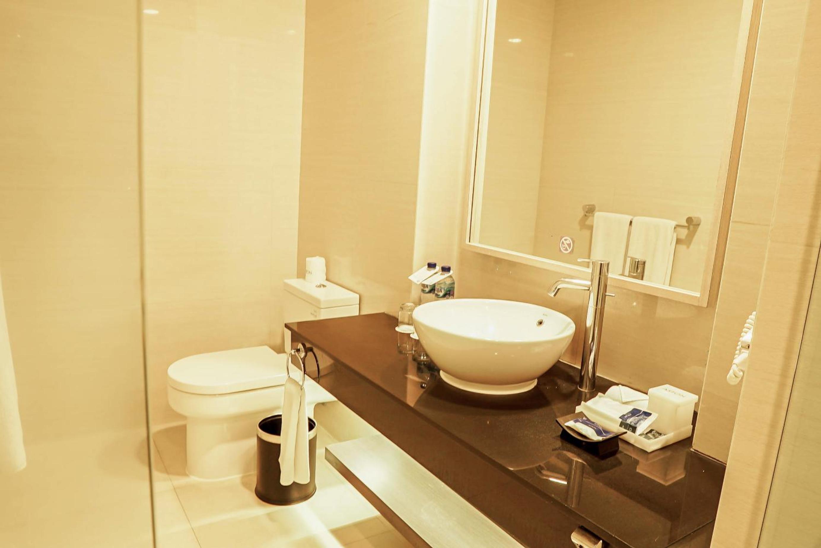 One-Bedroom Apartment - Photo 6